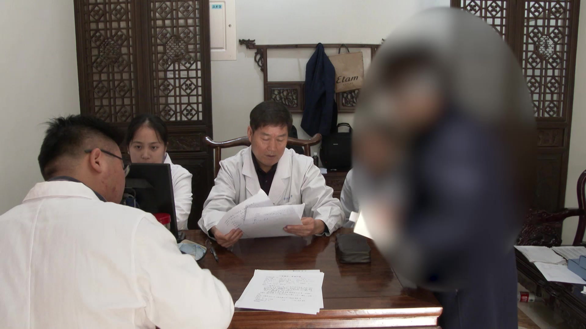 痰瘀阻窍：54岁女性健忘头昏如浆糊之化痰祛瘀开窍法
