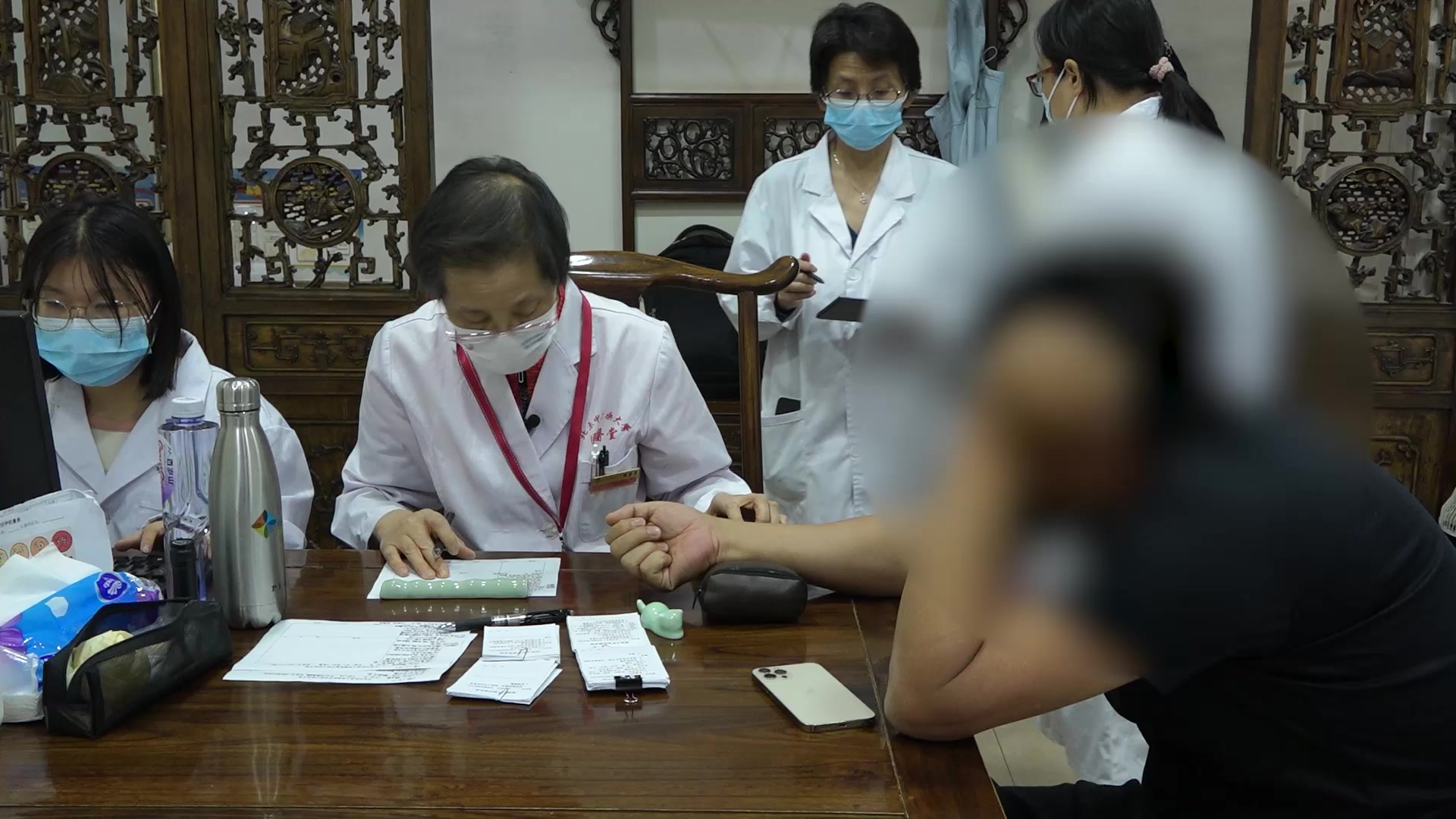 肝郁化火脾虚气滞：52岁男性情志致胃痞乏力的通腑泻浊与疏肝健脾法