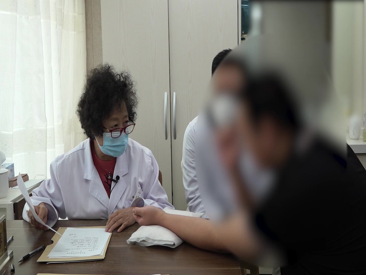 胃热脾虚：19岁青年多汗口渴烦躁的清胃健脾法