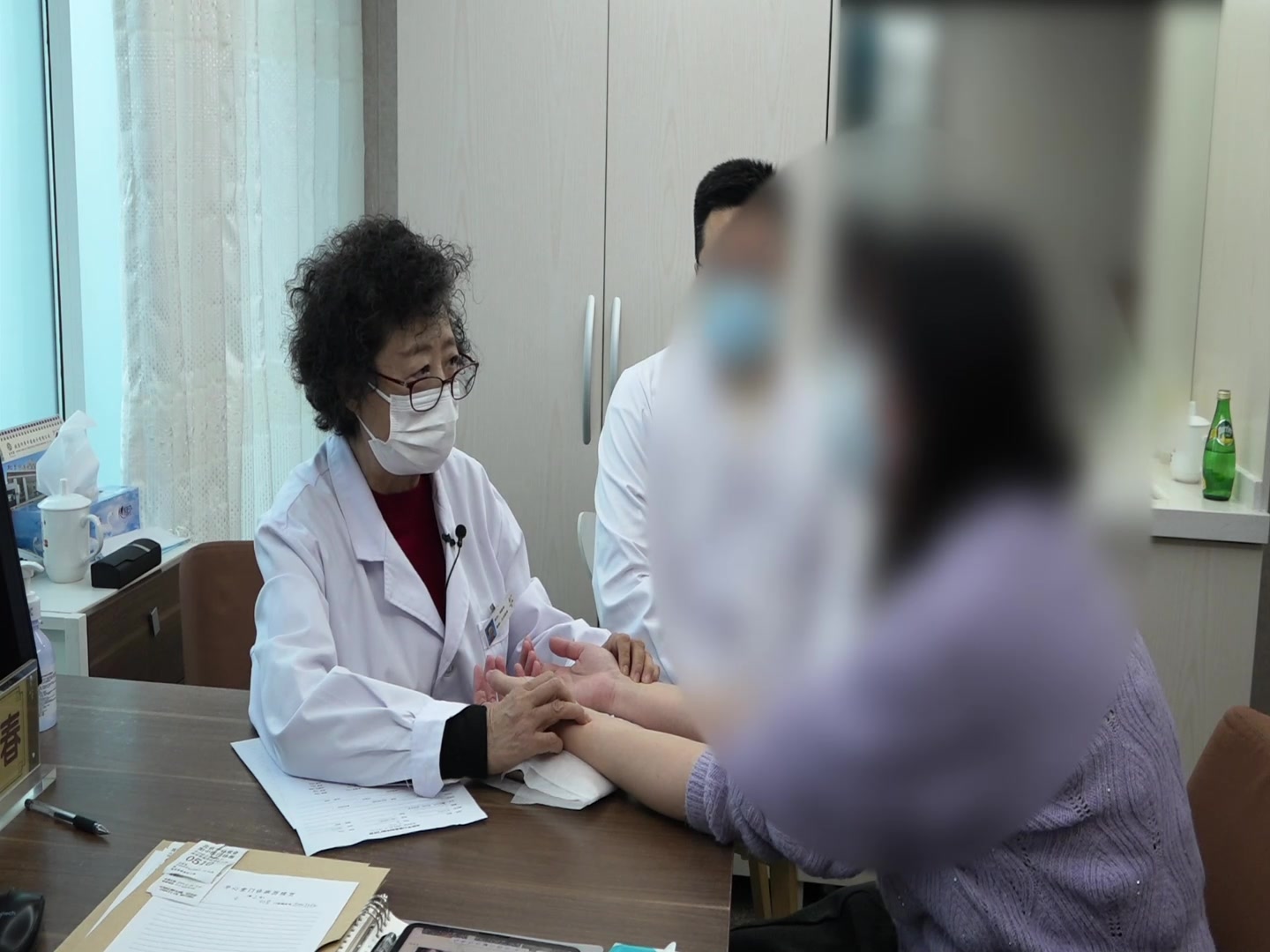 心肾不交湿热下注：39岁女性反复尿热痒之清热利湿外洗法