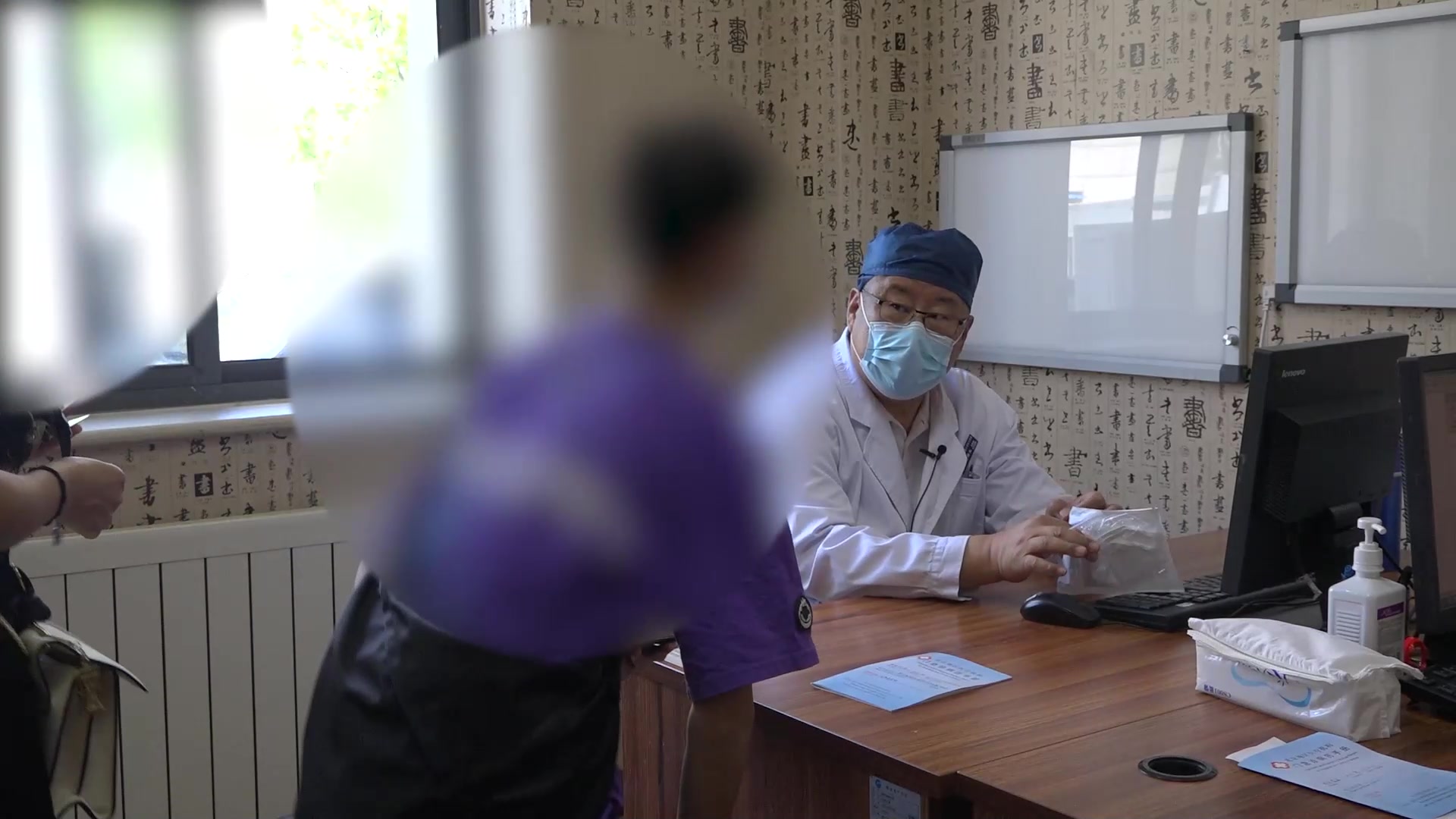 寒湿内蕴肠络瘀滞：17岁少年克罗恩病腹痛低热的温化活血治法