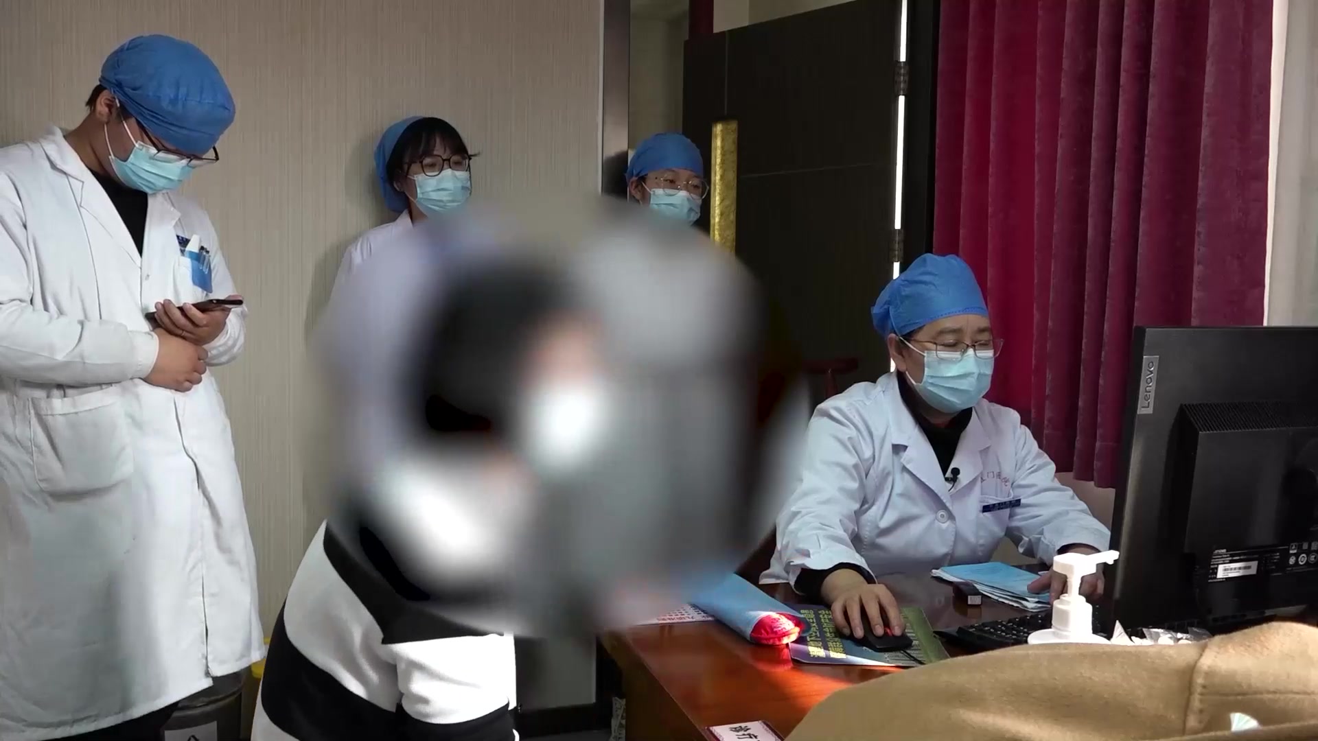 脾虚湿滞：53岁女性结节性甲状腺肿尿频的服药细节调护
