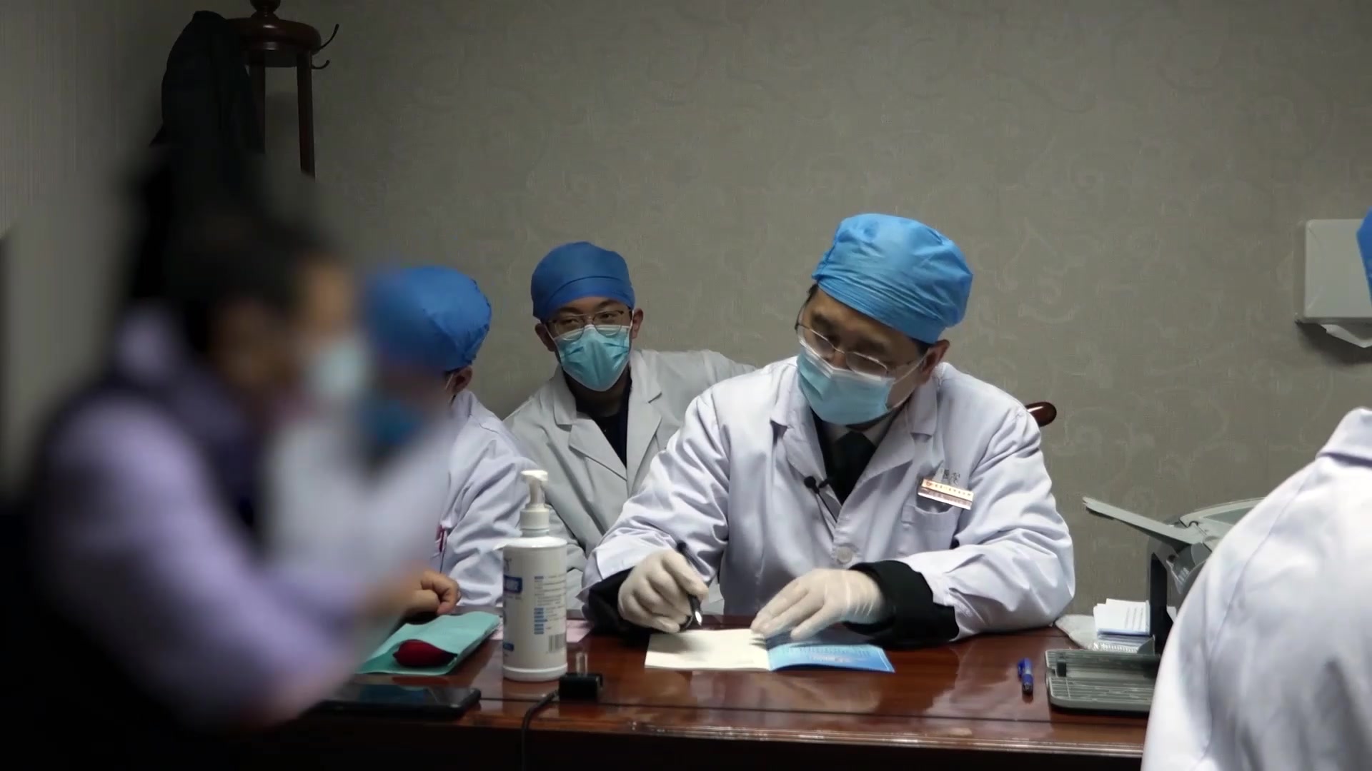 脾肾亏虚湿浊内蕴：47岁男性慢性肾衰肌酐升高3年的泄浊保肾法