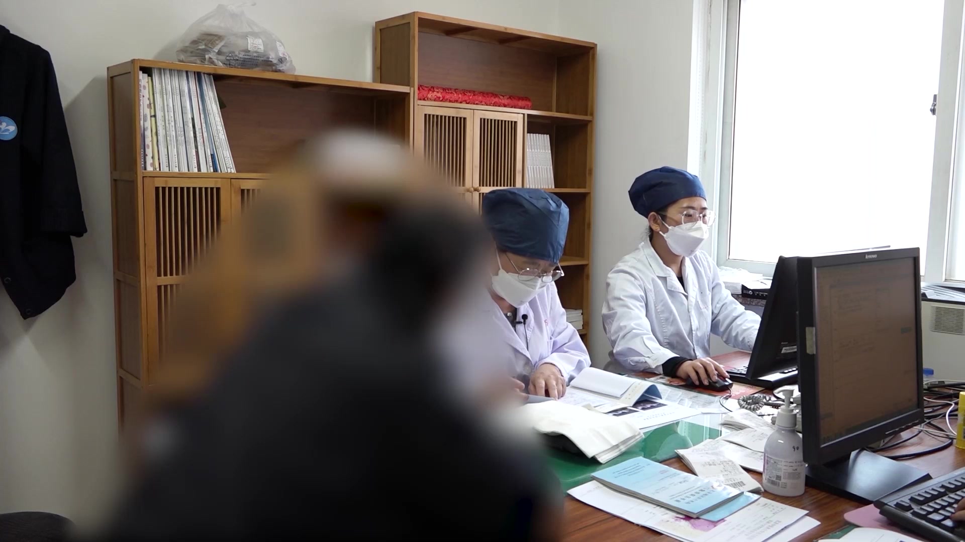 肾虚冲任不固：33岁女性月经后期促排内膜薄的中西药调周法