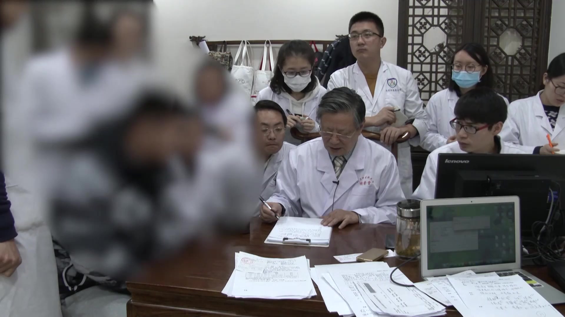 青年高血压：20岁男性血压波动伴家族史的中药调理