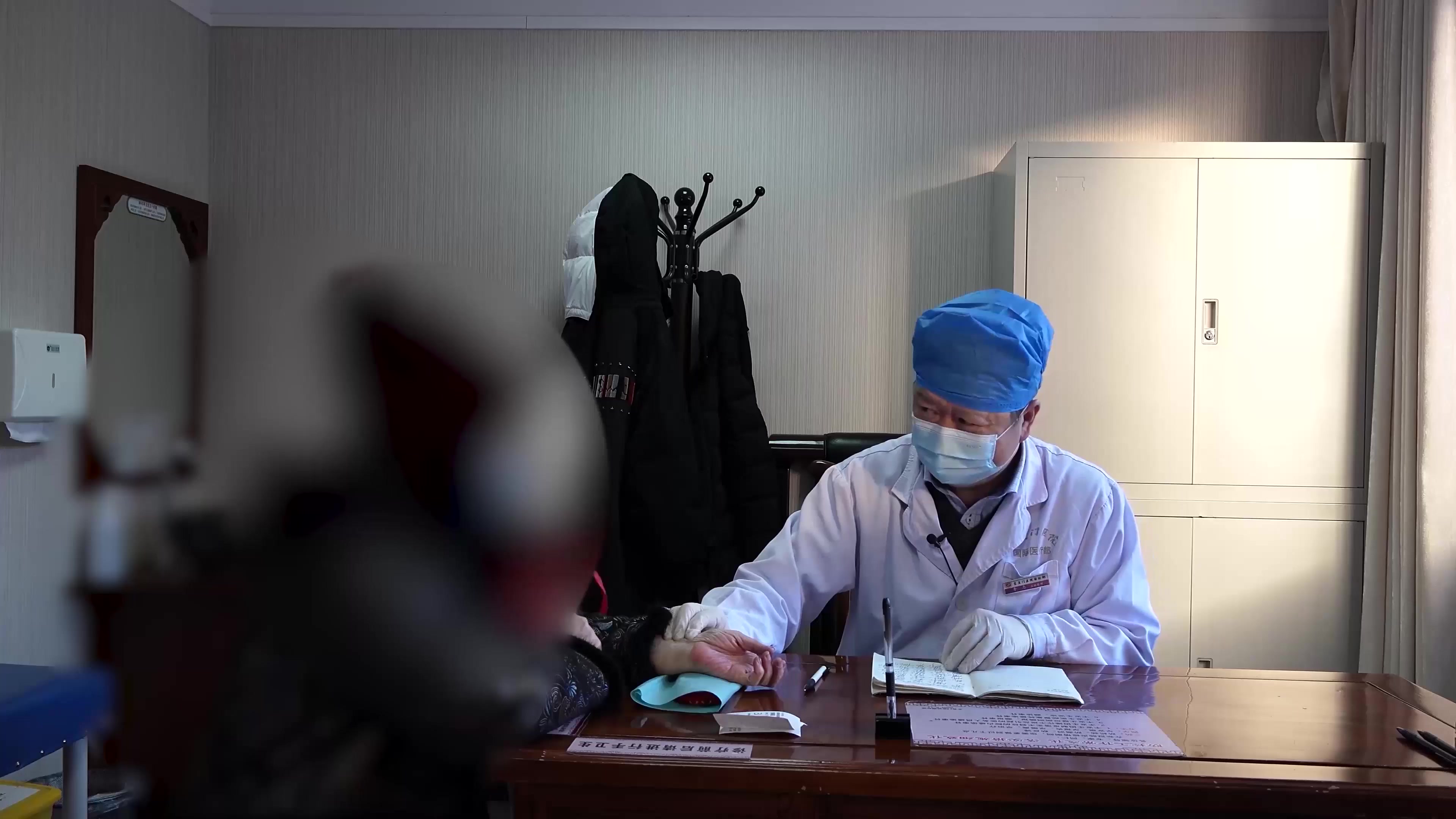 肺肾两虚痰毒内蕴：62岁甲状腺癌肺转移咳嗽腰疼的综合调治