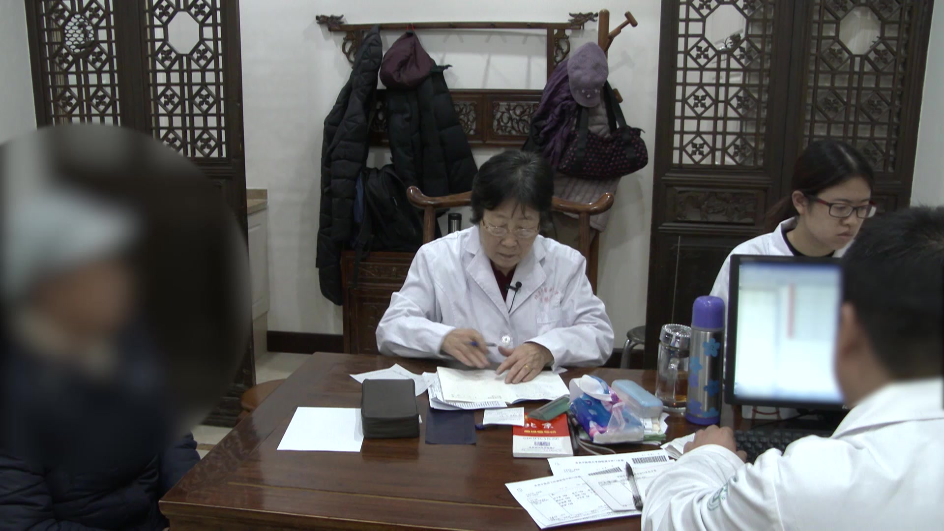 脾胃虚弱：72岁女性腹泻腹痛肠鸣的健脾化湿降脂法
