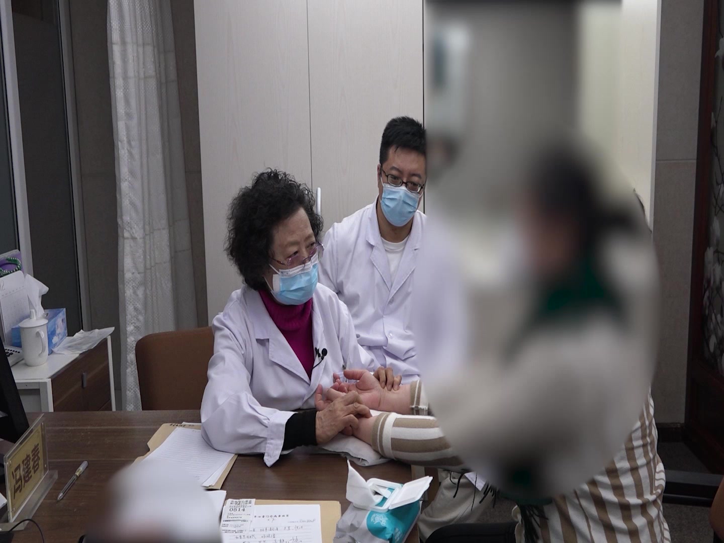 肝血不足痰湿内阻：51岁女性经乱烦躁体重增的活血化痰调冲法