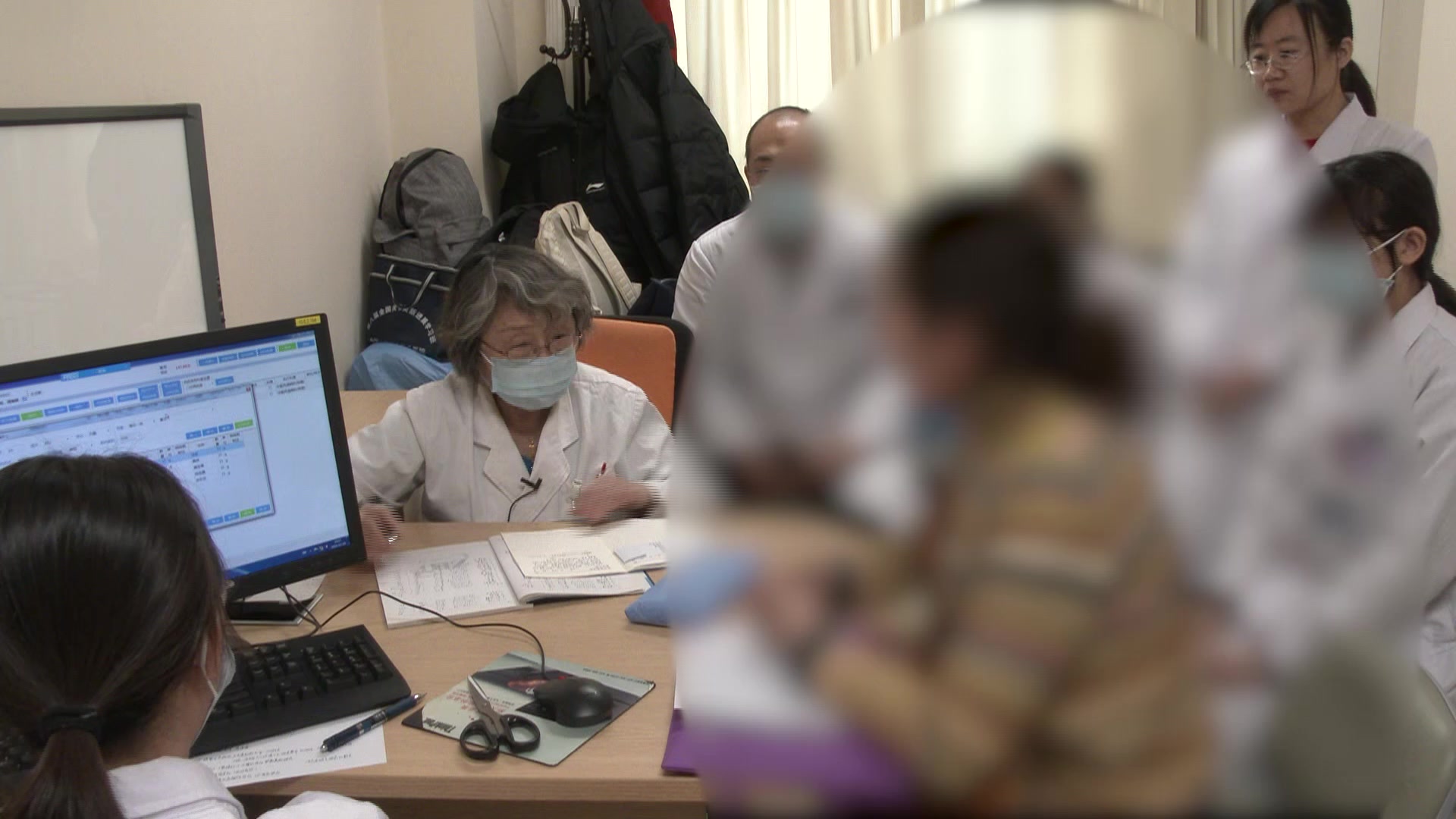 脾胃气虚：34岁多发性肌炎患者手指僵硬肩酸痛的补气健脾法