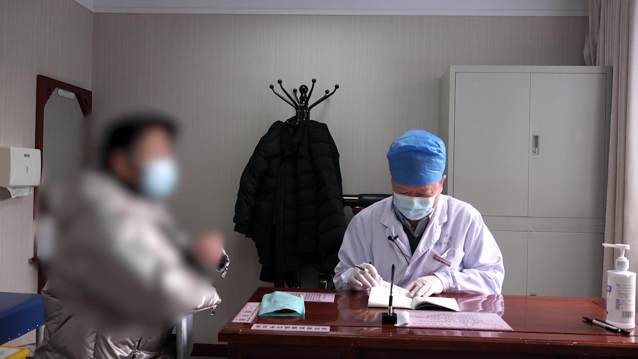 肝郁脾虚心神失养：54岁女性乳房结节停药后入睡困难伴肢体麻木的调和肝脾安神法