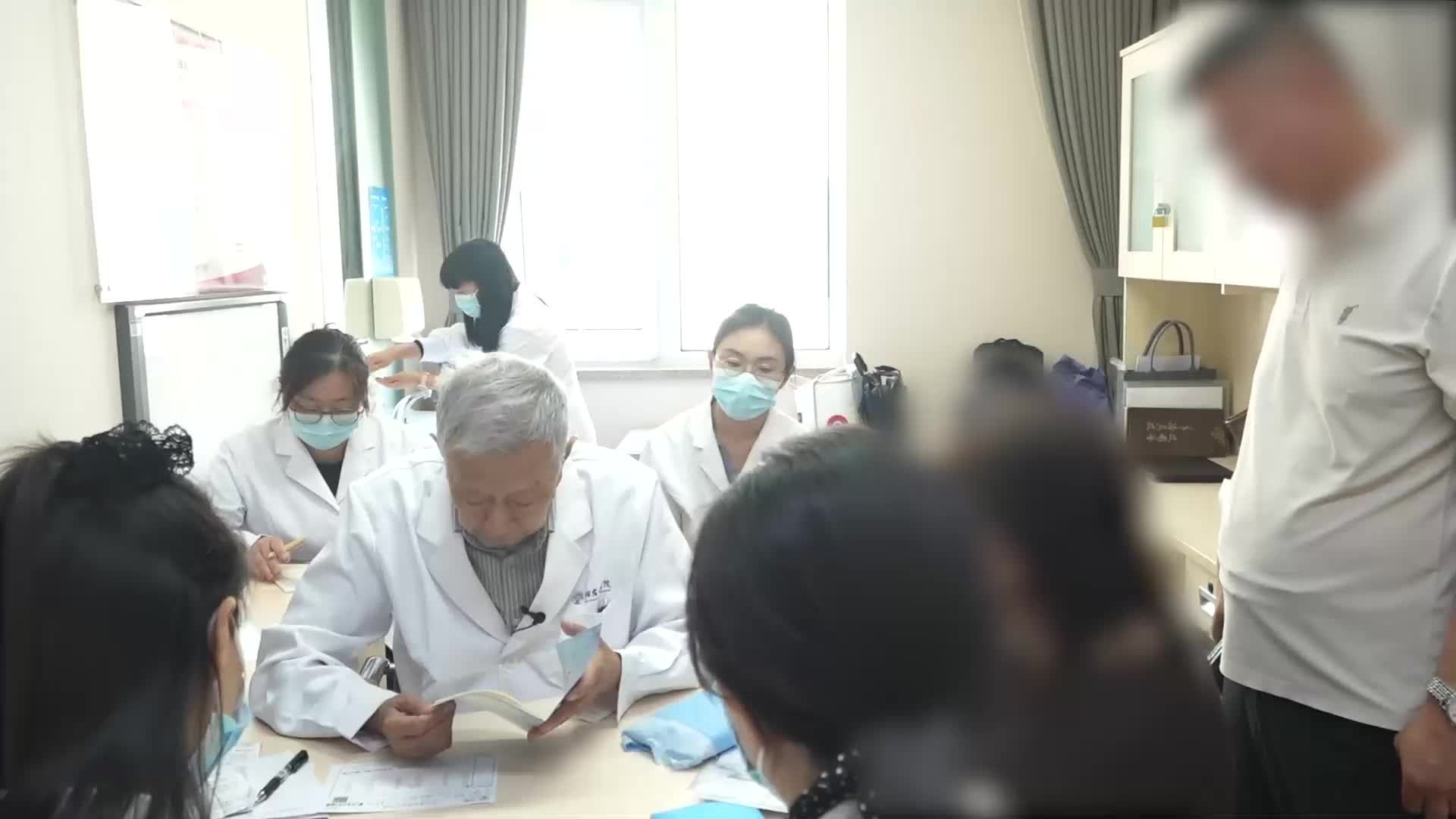 痰湿阻滞：48岁多汗症患者头晕腹胀的化痰祛湿与生活调摄