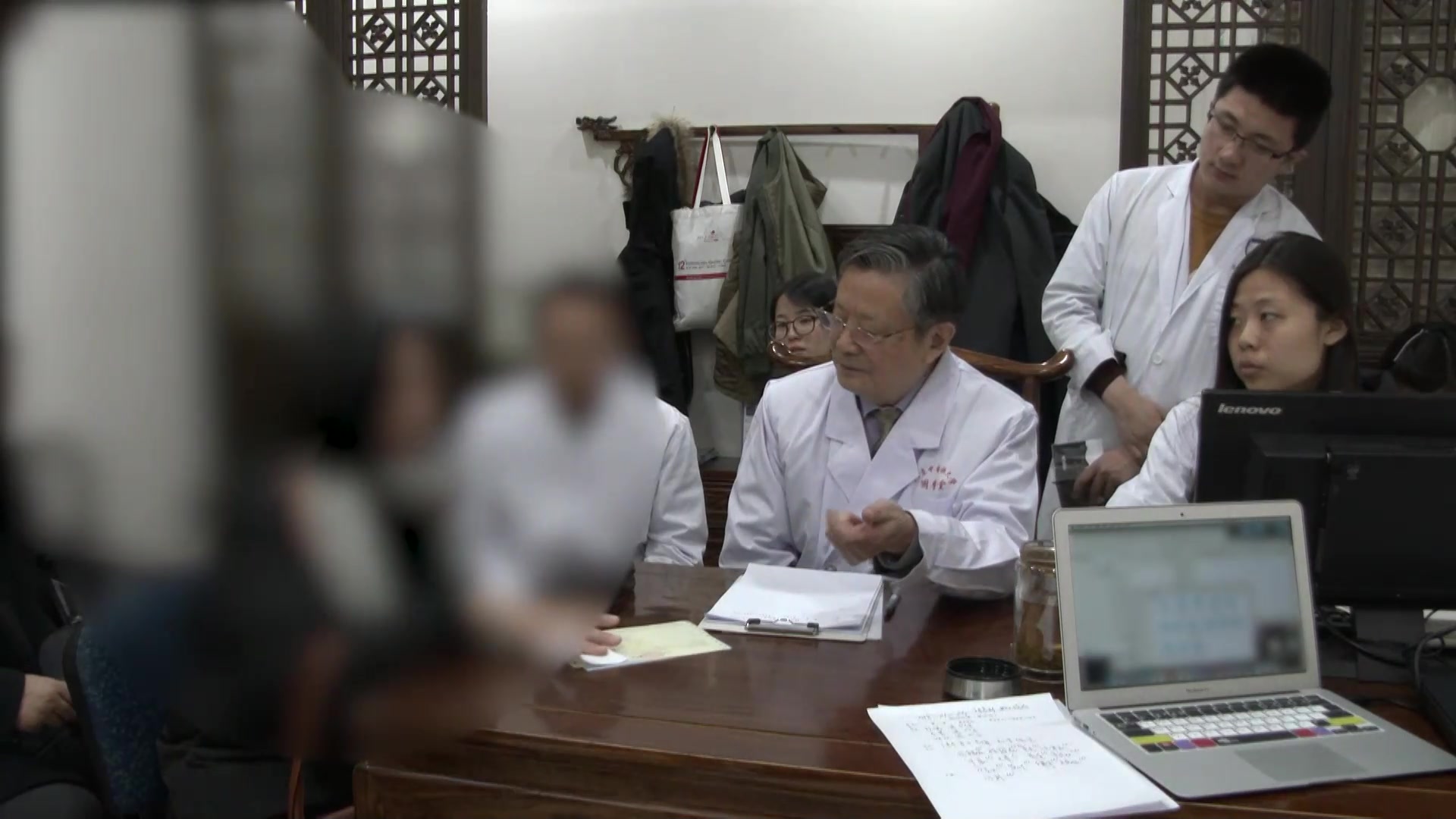 血热风盛：66岁女性高血压药疹反复发作的凉血祛风脱敏法