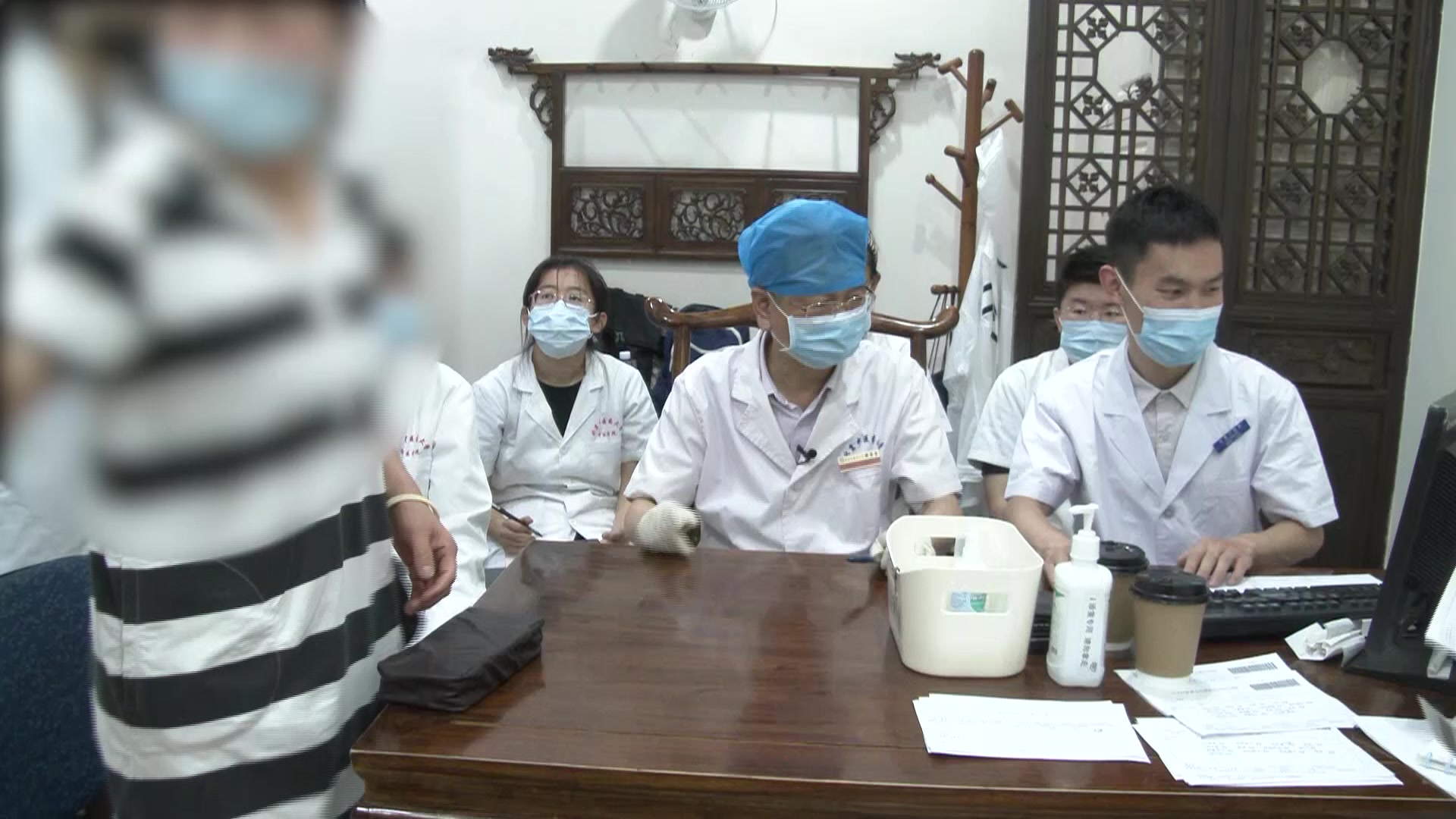 痰湿内扰心脉瘀阻：51岁更年期失眠胸闷的化痰通络安神法