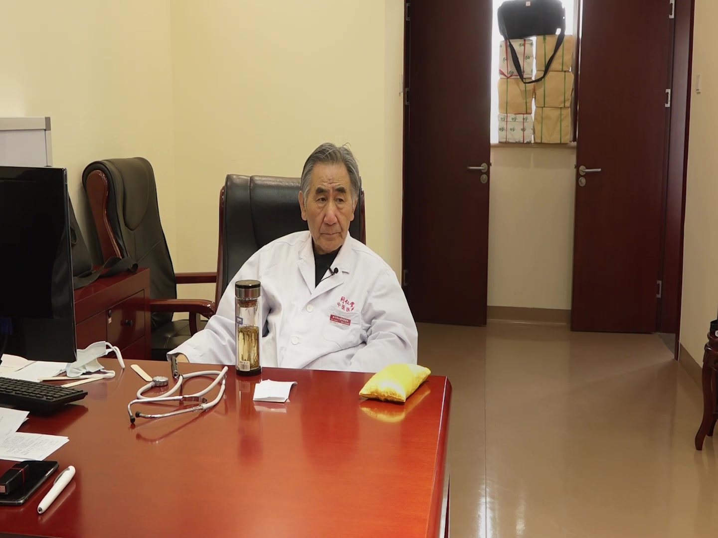 肺热内蕴肠腑燥热：5岁男童过敏性鼻炎鼻塞黄涕之清热通窍法
