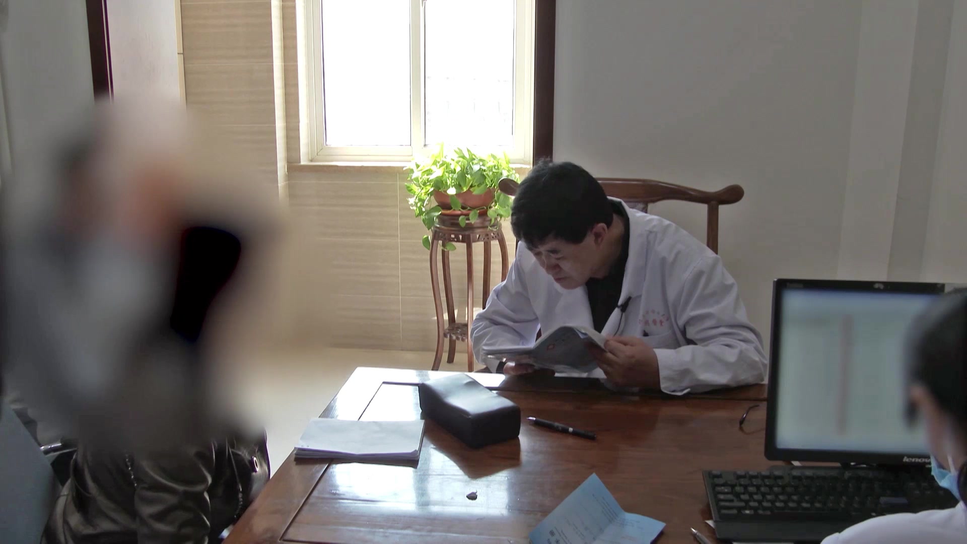 肝郁脾虚：14岁女孩抑郁休学伴身痛的中医疏肝健脾法