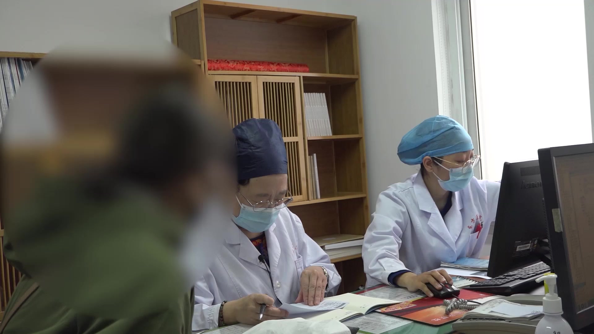 湿热下注：36岁HPV合并混合性阴道炎患者的清热利湿序贯疗法