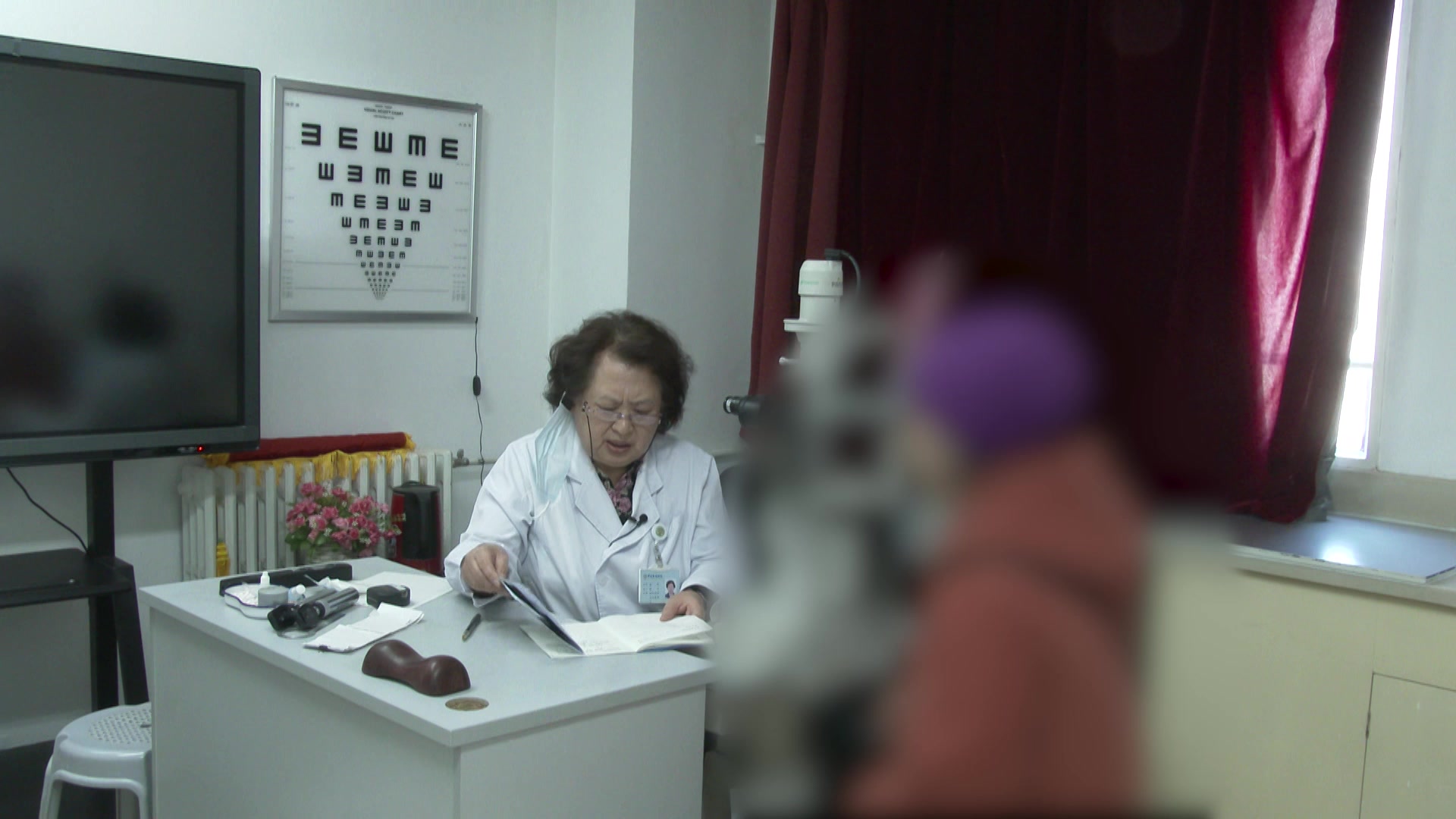 湿热内蕴腑气不通：68岁女性左眼视力下降2月余伴肾结石的清热利湿通腑法