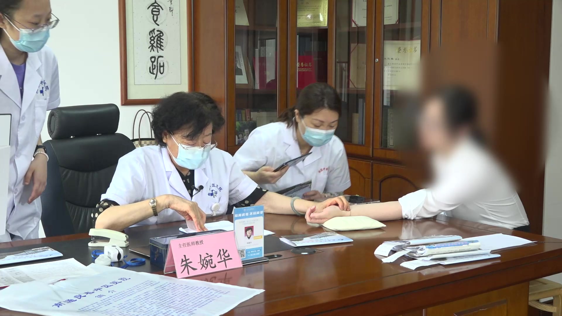 阴虚内热：29岁桥本甲状腺炎患者口干舌红的养阴清热散结调治