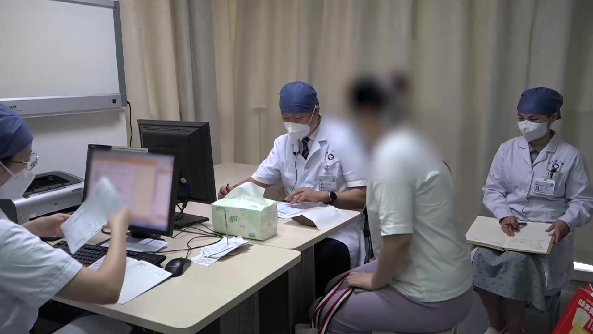 血瘀痰滞：27岁女性月经一个半月未行的健脾祛痰活血法