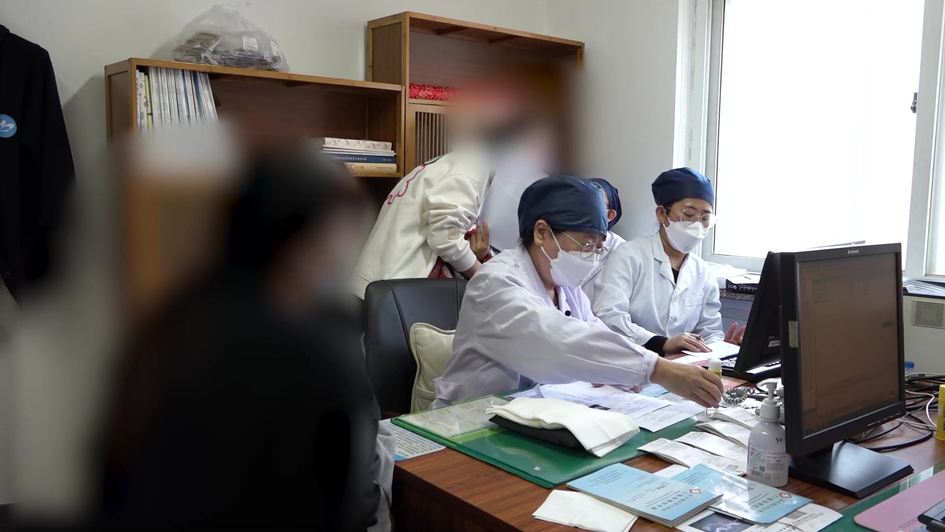 脾肾两虚兼瘀：27岁女性月经淋漓不净的补肾化瘀止血法