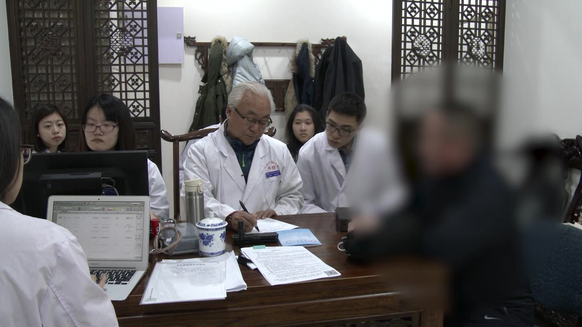心脾两虚心神失养：43岁警察失眠加重10余天的补益心脾法