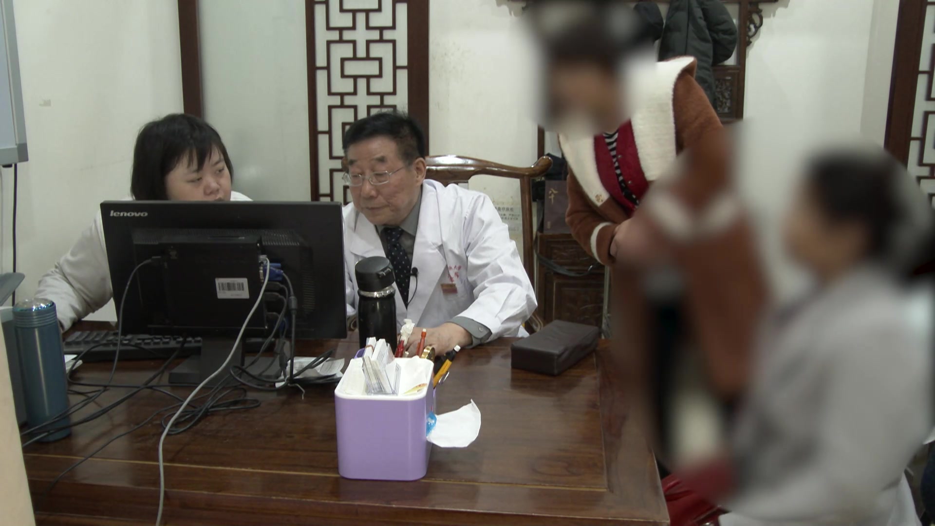 肾虚气血不足，风寒湿痹：60岁女性骨折后全身痹痛的散风益气针药并治法