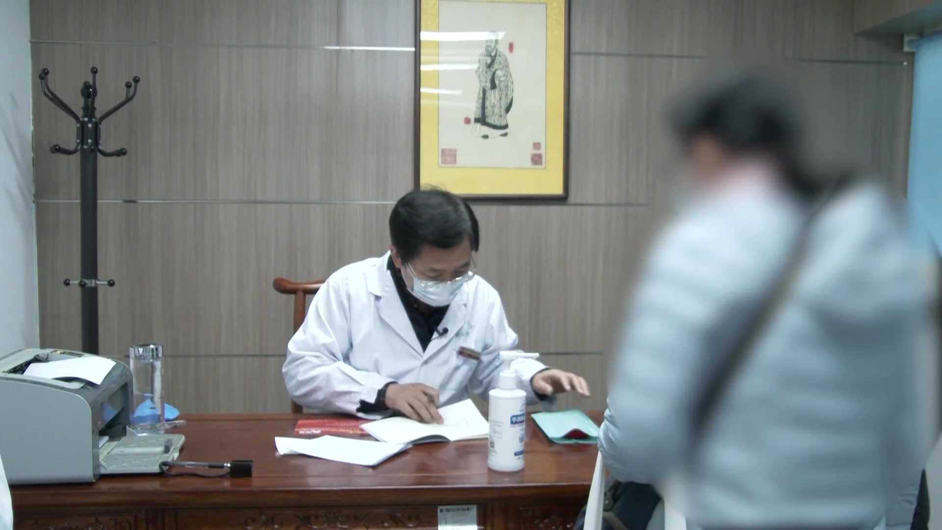 脾肾气虚湿浊内停：58岁男性慢性肾衰竭乏力喘憋的益气化浊法