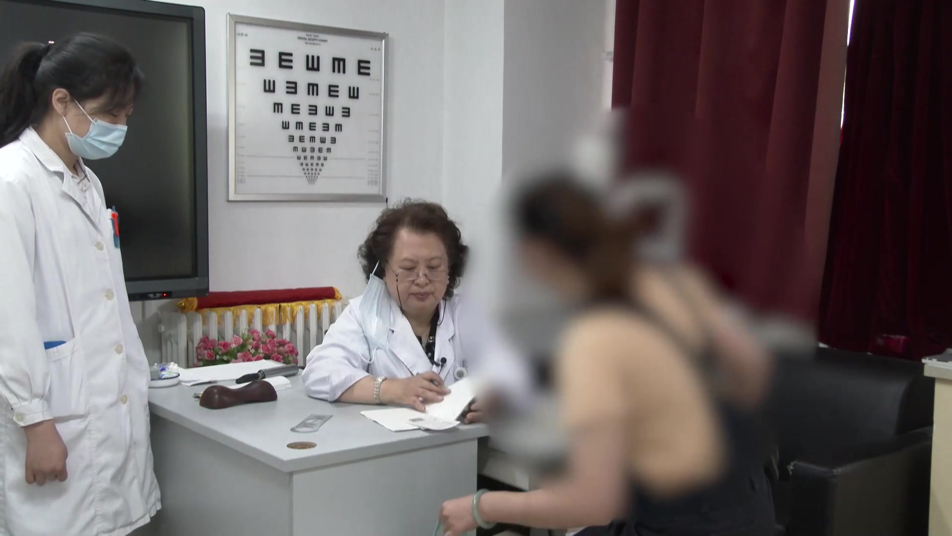 高眼压症过敏性结膜炎：33岁女性反复眼红的中医小方调治