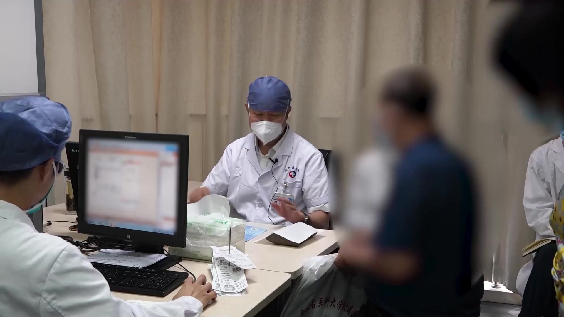 气阴两虚痰瘀互阻：58岁男性间质性肺炎气短伴反酸的益气养阴活血和胃法