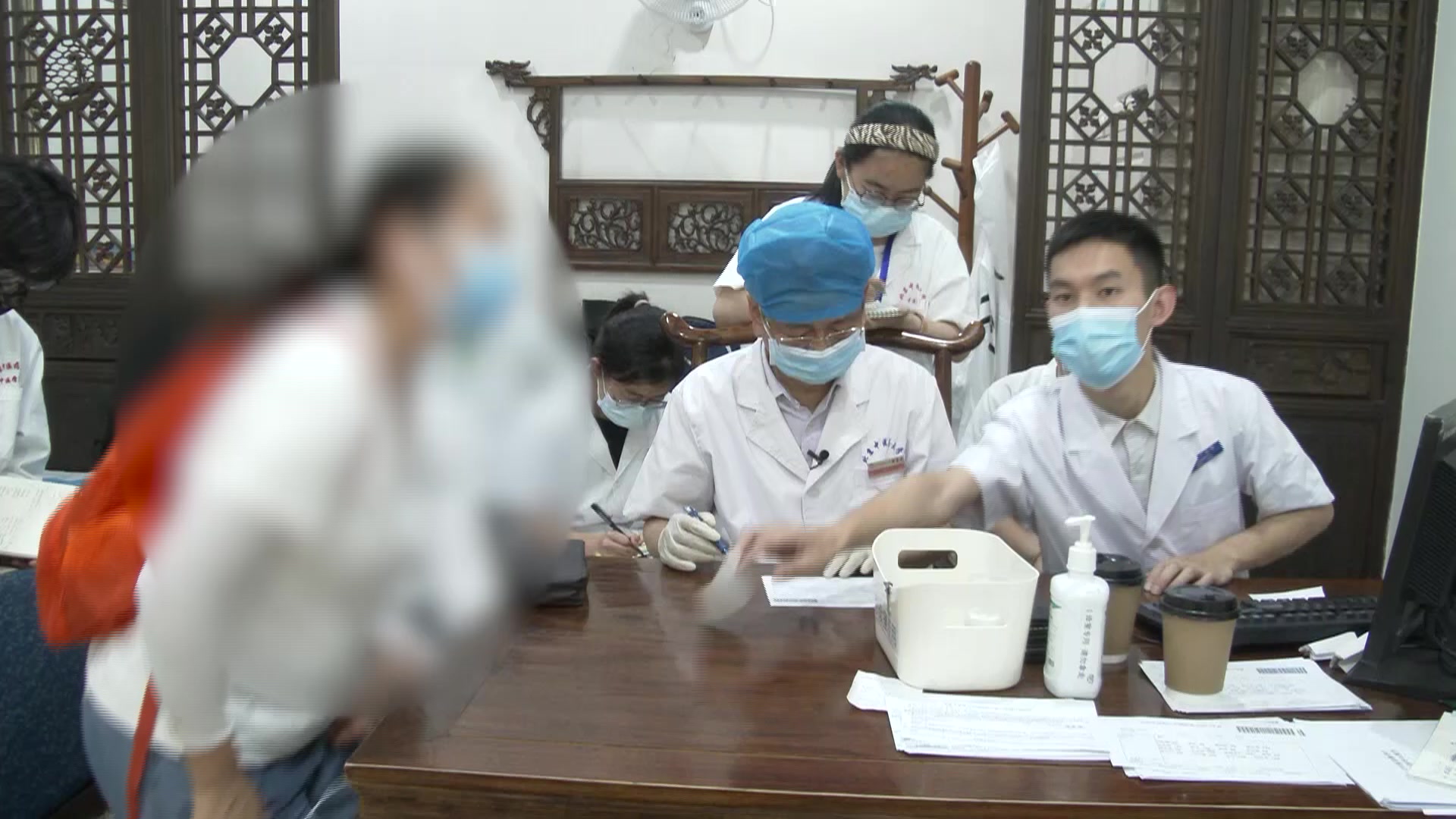 阴虚内热心肾不交：46岁女性失眠伴鼻衄的滋阴安神强筋骨法