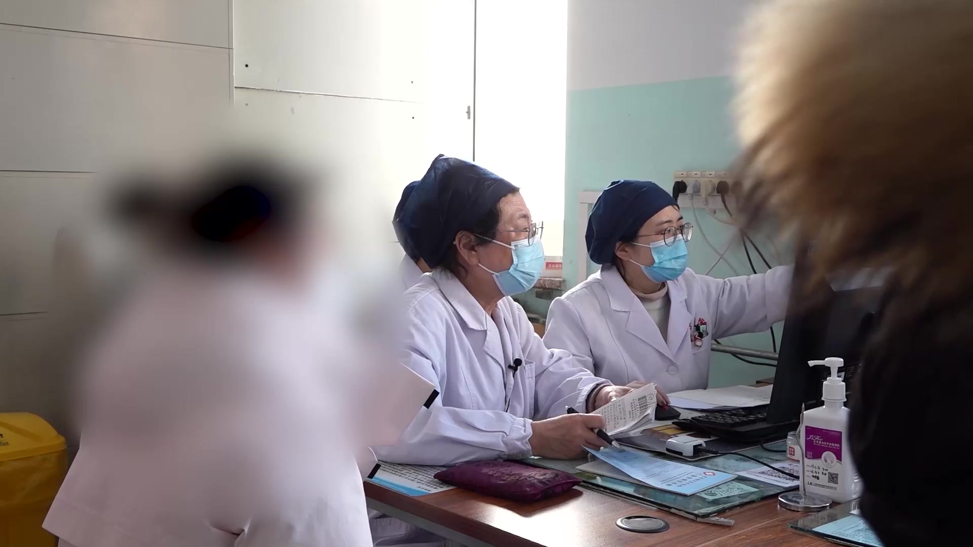 气虚血瘀：27岁女性月经后期伴腹痛的益气活血调经法
