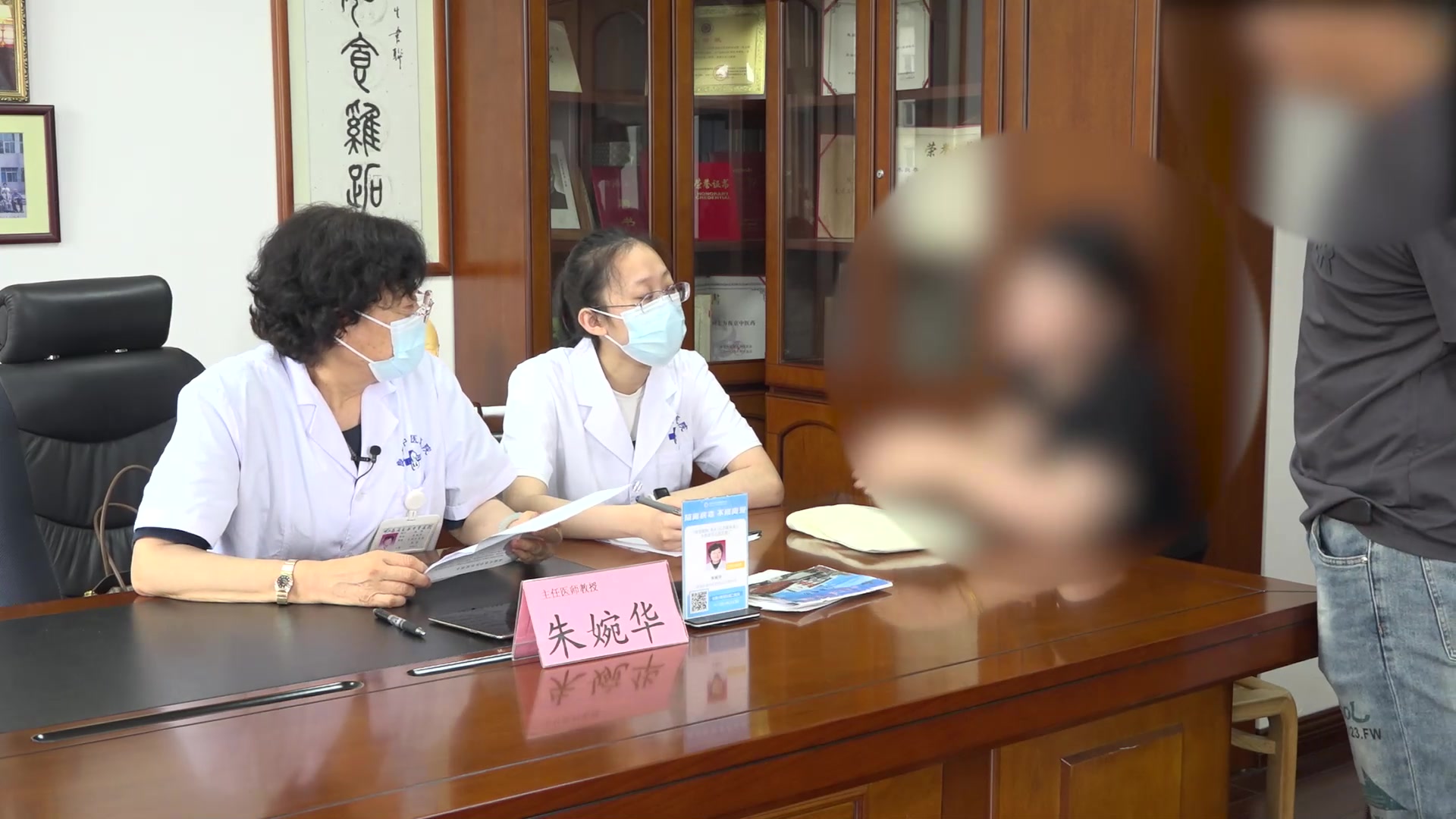 肝肾亏虚冲任失调：49岁三阴乳腺癌患者术后的调肝补肾与饮食情志调理