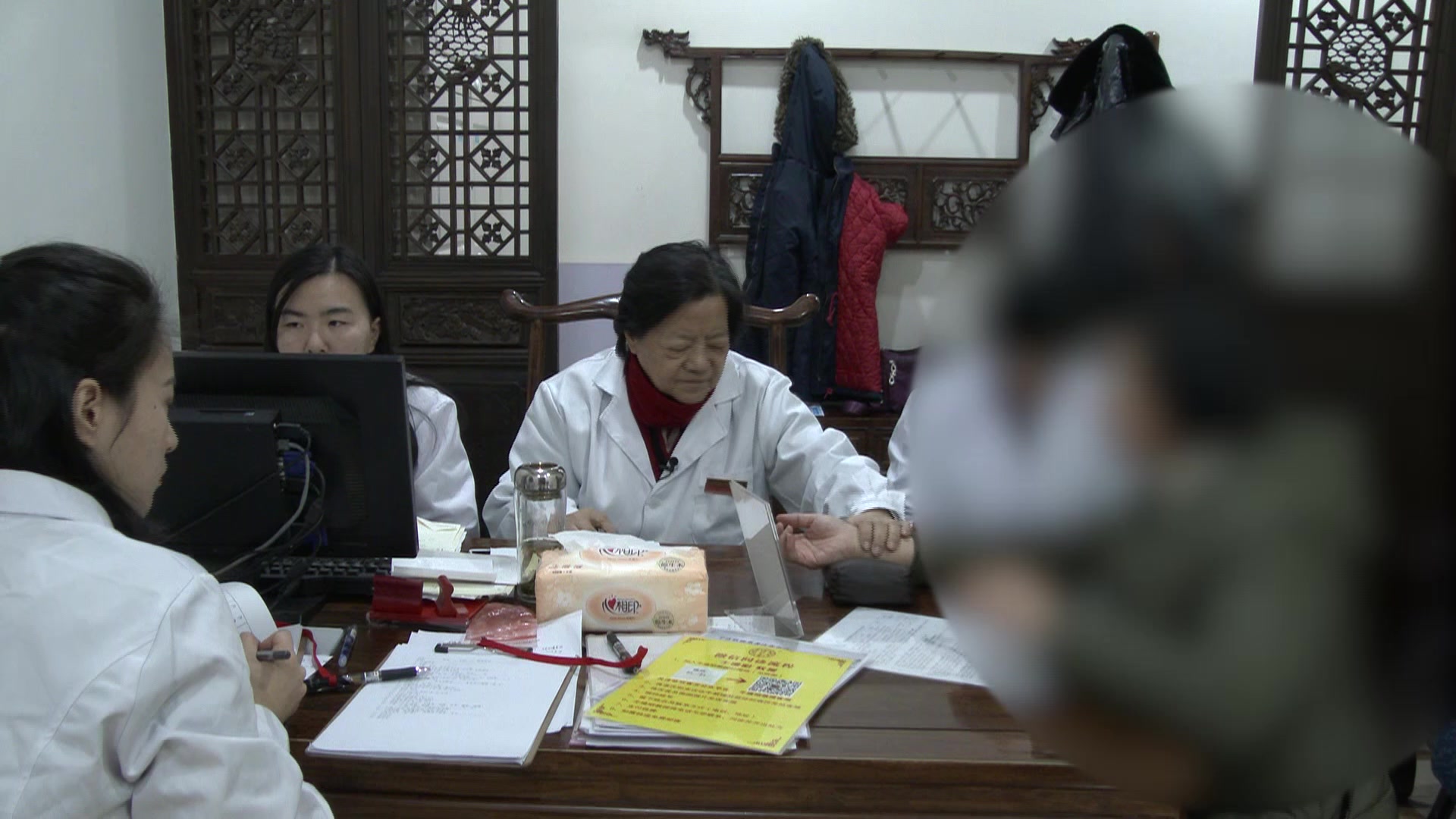 气滞血瘀痰湿互结：47岁卵巢巧囊复发的活血化瘀解郁法