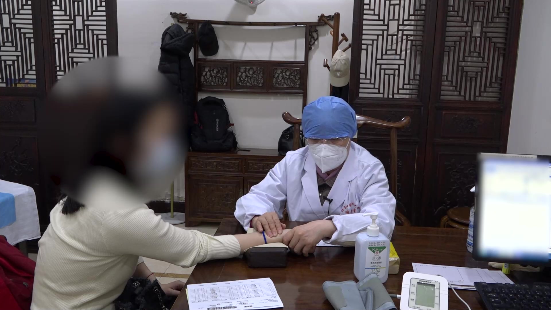 肝郁化热气血不畅：29岁女性月经提前痛经与过敏性鼻炎的同调思路