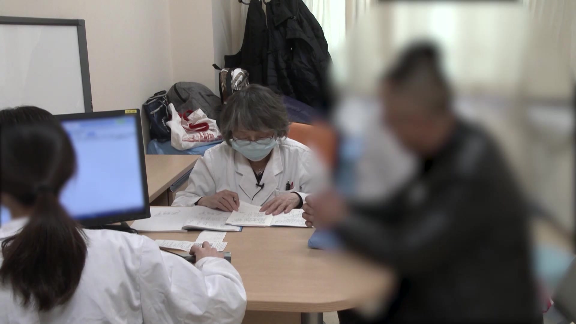 肾督阳虚寒湿痹阻：48岁强直性脊柱炎左髋痛的温肾通痹法