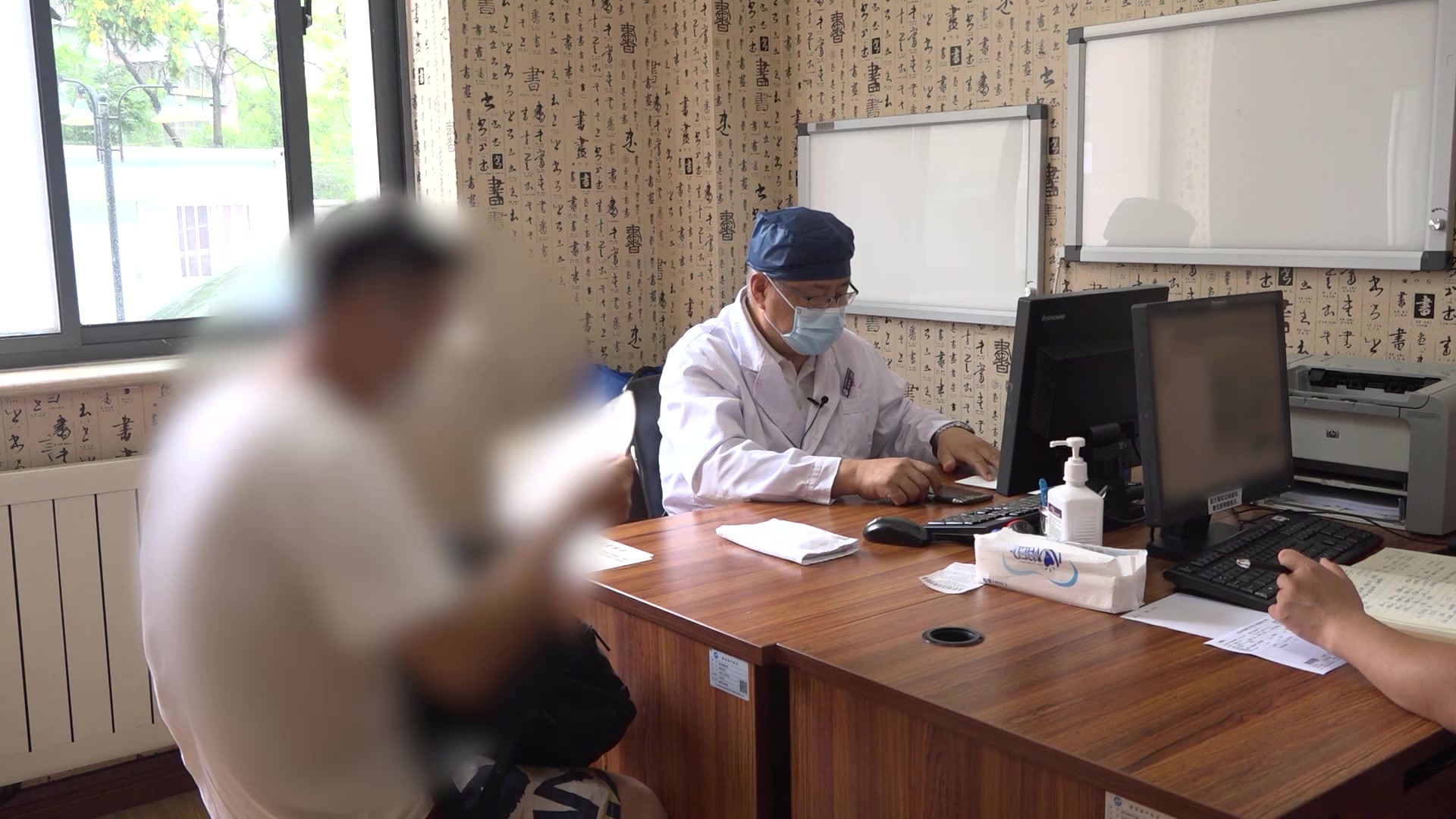 寒湿蕴结肠络瘀滞：41岁男性溃疡性结肠炎缓解期的防复发调护