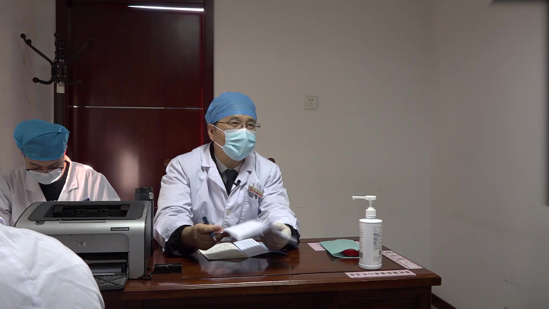 脾肾阳虚浊毒内蕴：61岁女性慢性肾衰竭肌酐升高之大便不通的通腑泄浊法