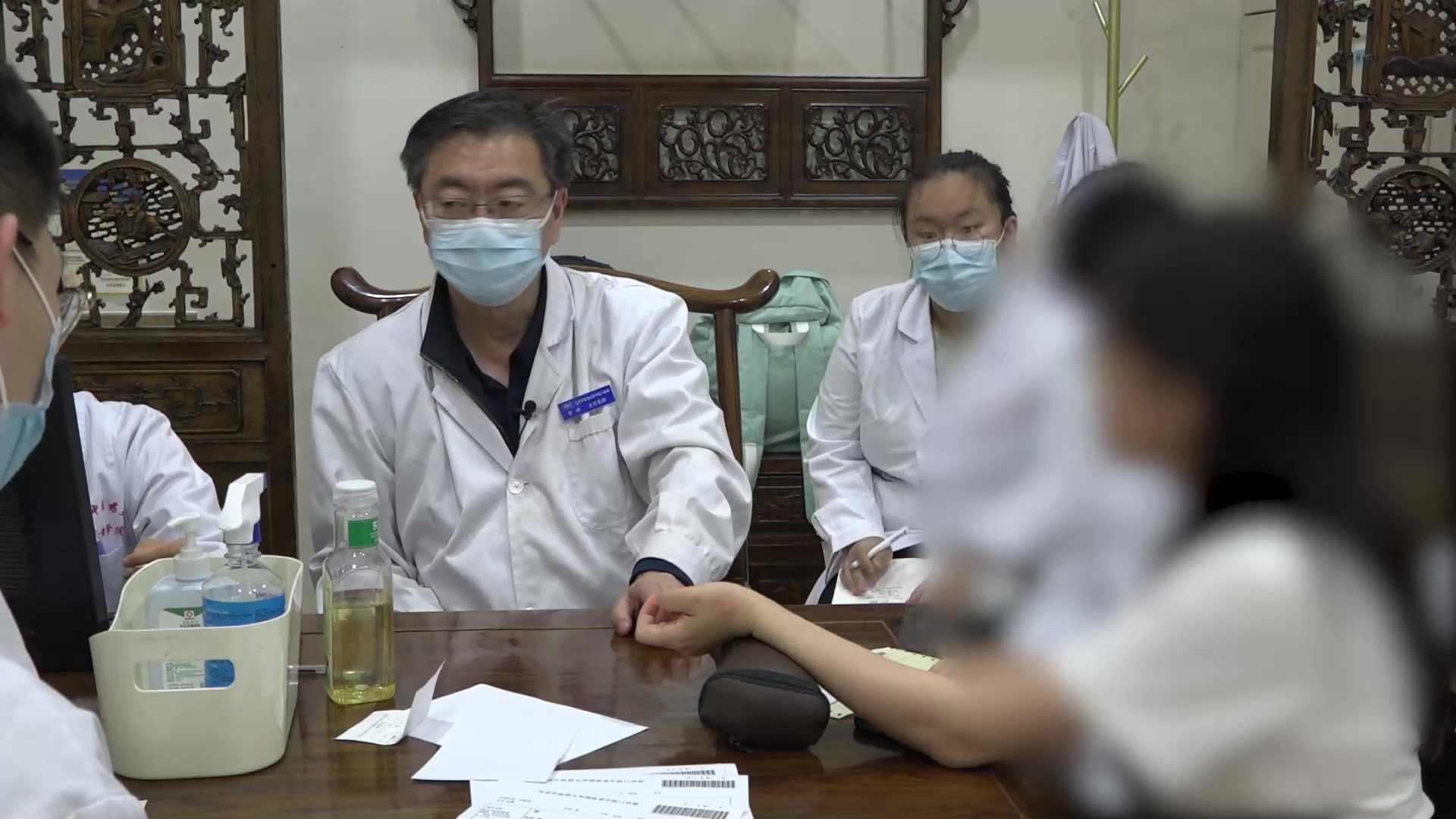 气阴两虚痰热互结：27岁女性IgG4相关颌下腺肿大伴尿频的益气养阴散结法