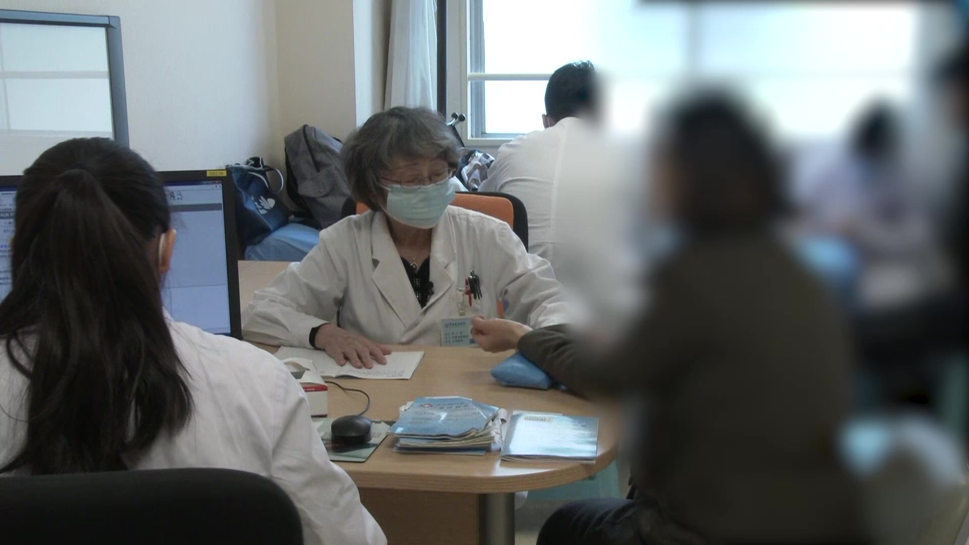 气机郁滞：39岁女性强直性脊柱炎大便不畅的调气通腑法
