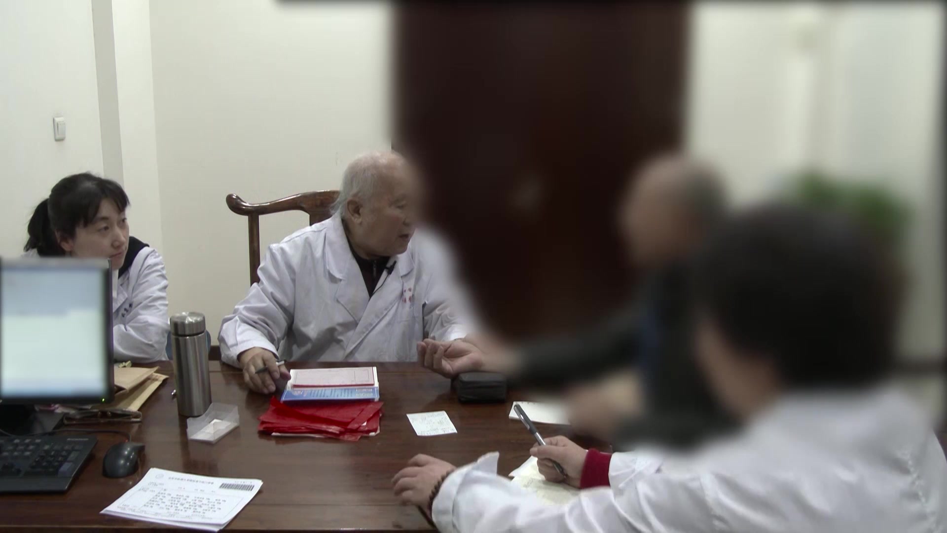 湿热瘀阻上热下寒：66岁糖尿病餐后血糖20+的清利固涩法