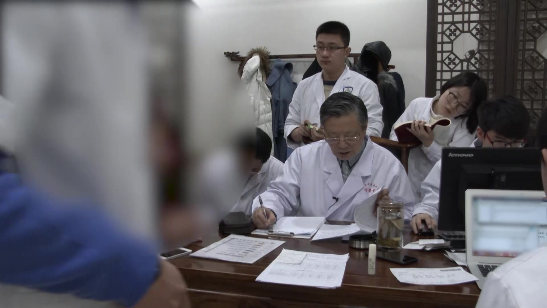 肝气郁结心神不宁：22岁女生压力诱发强迫行为的疏肝宁心法