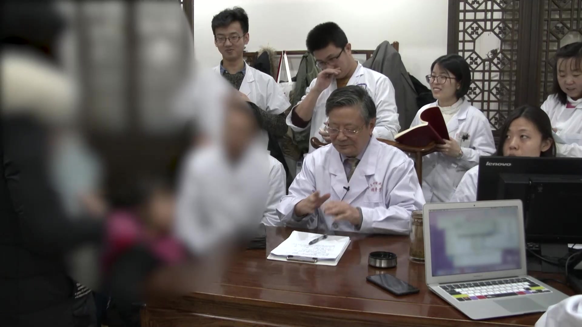 肺脾两虚痰湿蕴肺：7岁女孩反复咳嗽鼻炎的宣肺通窍化痰法