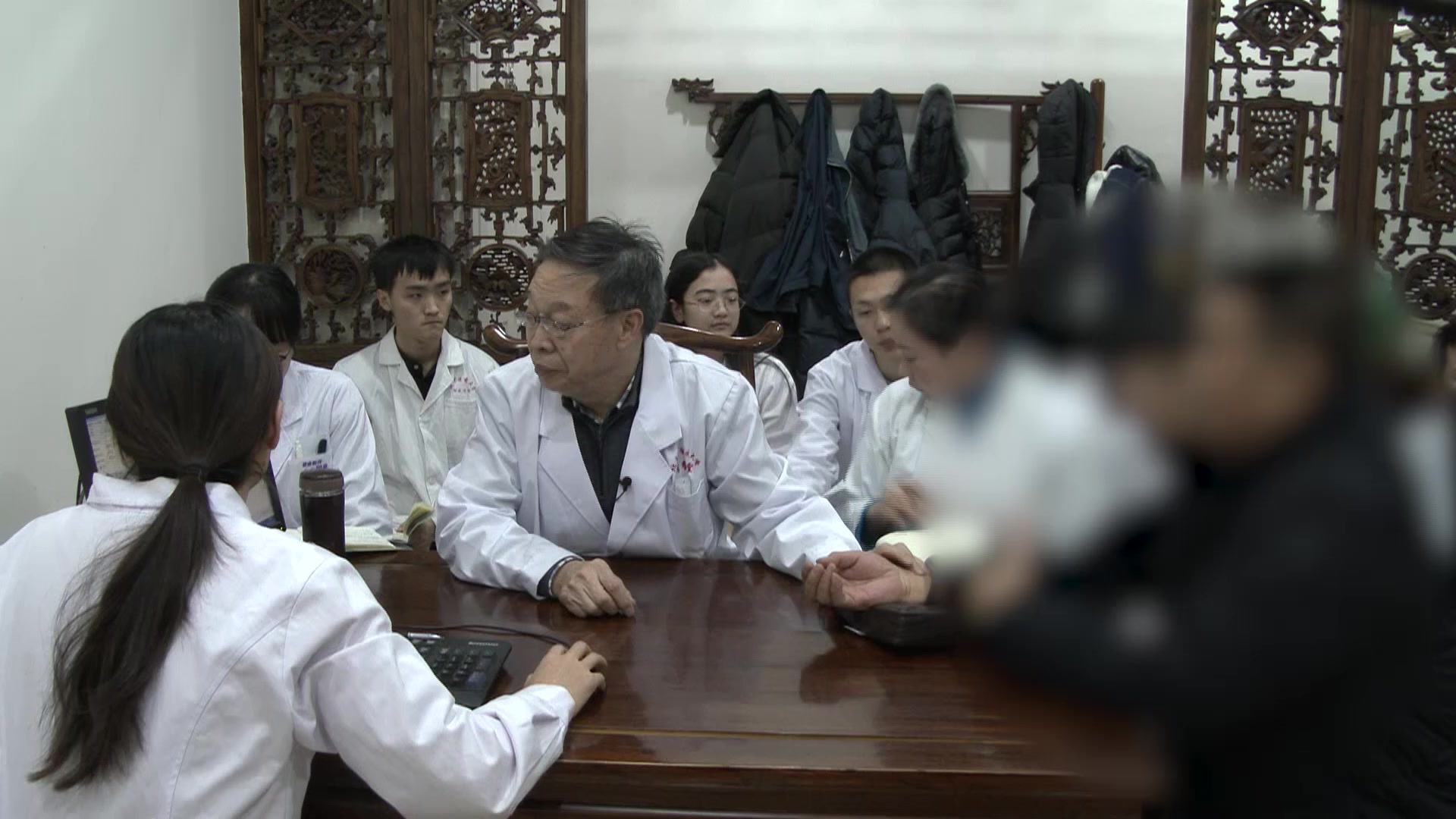 脾肾亏虚湿浊内停：58岁男肾功能不全肌酐升高伴蛋白尿的控制与饮食管理