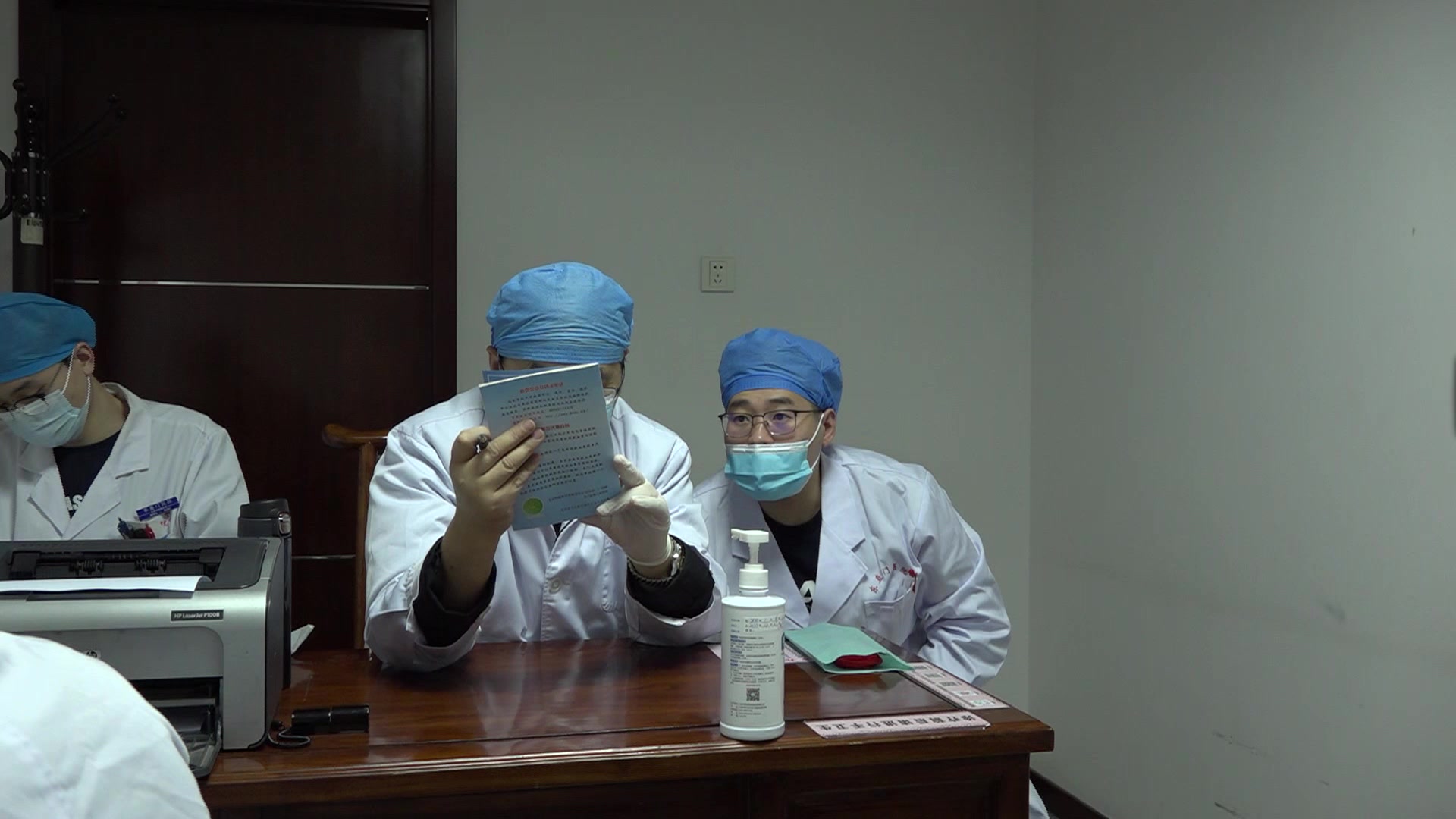肾阴亏虚血瘀：35岁女性产后脱发伴月经量少的滋肾活血法