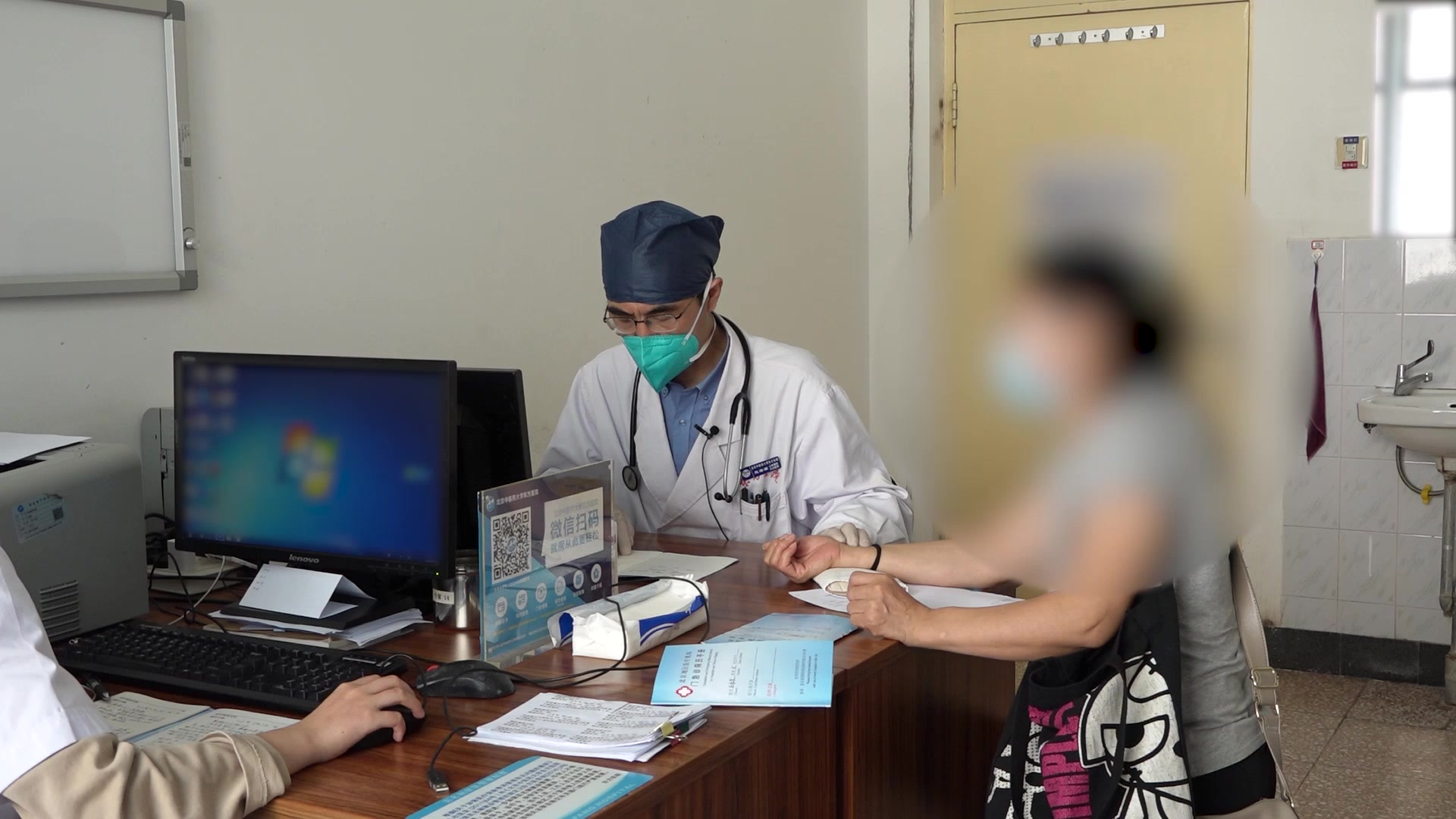 心气不足：53岁女性心悸气短缓解后偶发心慌失眠的益气养心调治