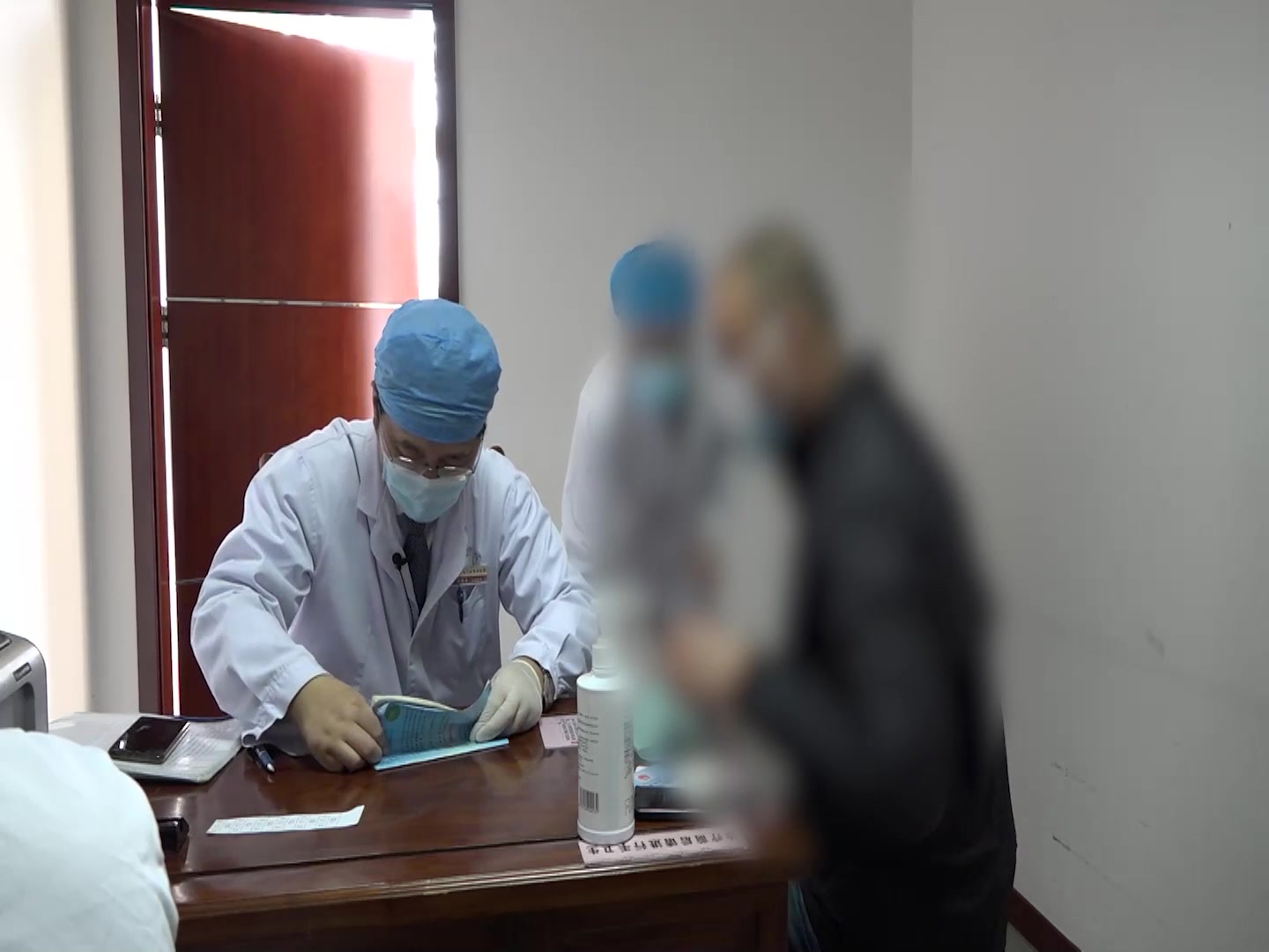 脾肾亏虚湿浊内蕴：44岁男性IgA肾病肌酐升高伴蛋白尿的中药降浊法