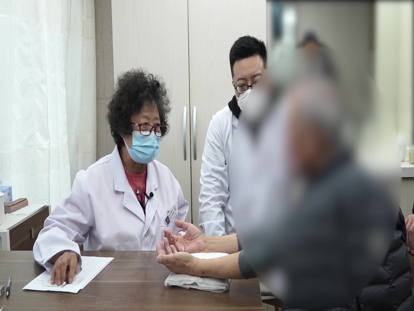 气阴两虚心肾不交：82岁心衰肾衰食入则吐的醒脾开胃交通心肾法