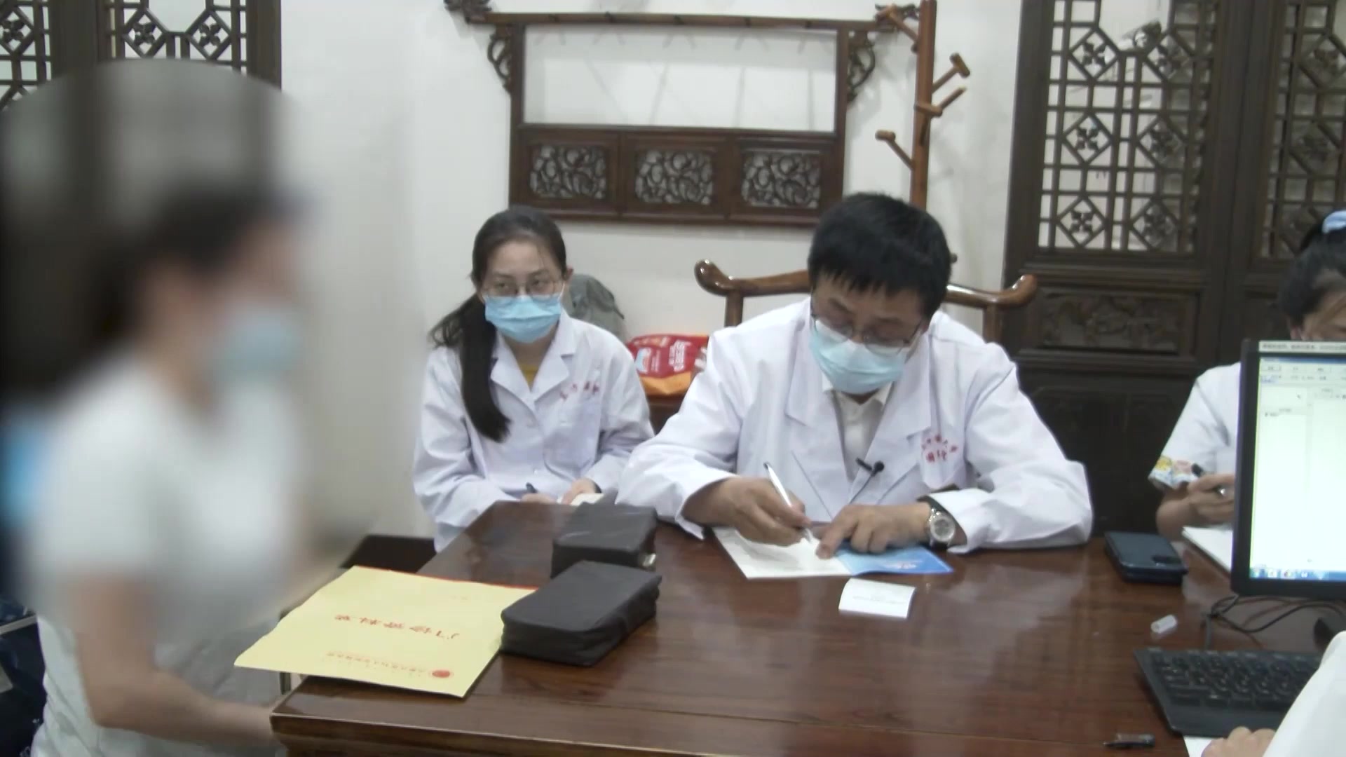 肝郁气滞证：32岁女性多系统症状的疏肝解郁法