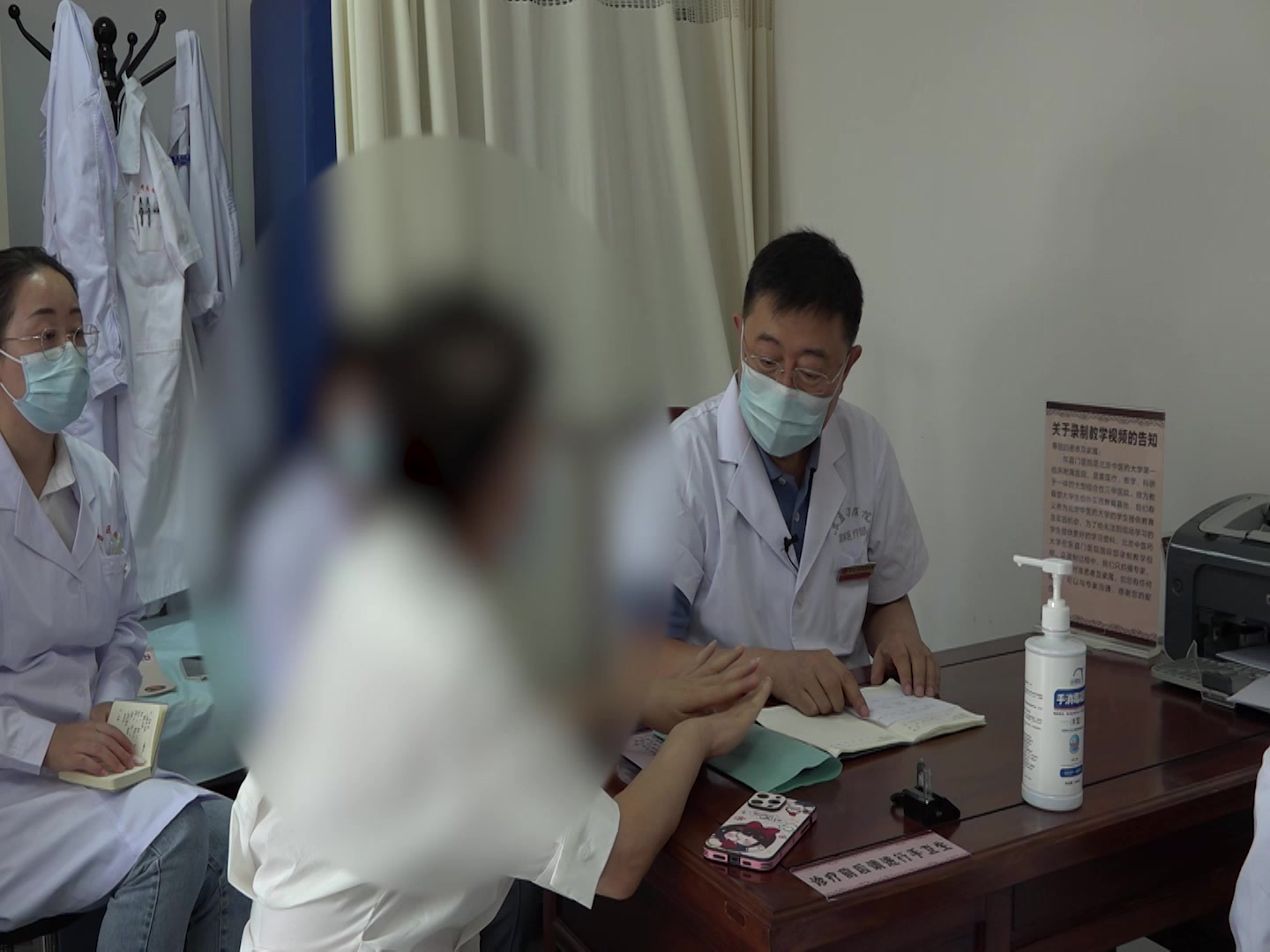 肝郁脾虚痰瘀互结：57岁女性结节增大伴黄褐斑的疏肝健脾散结法