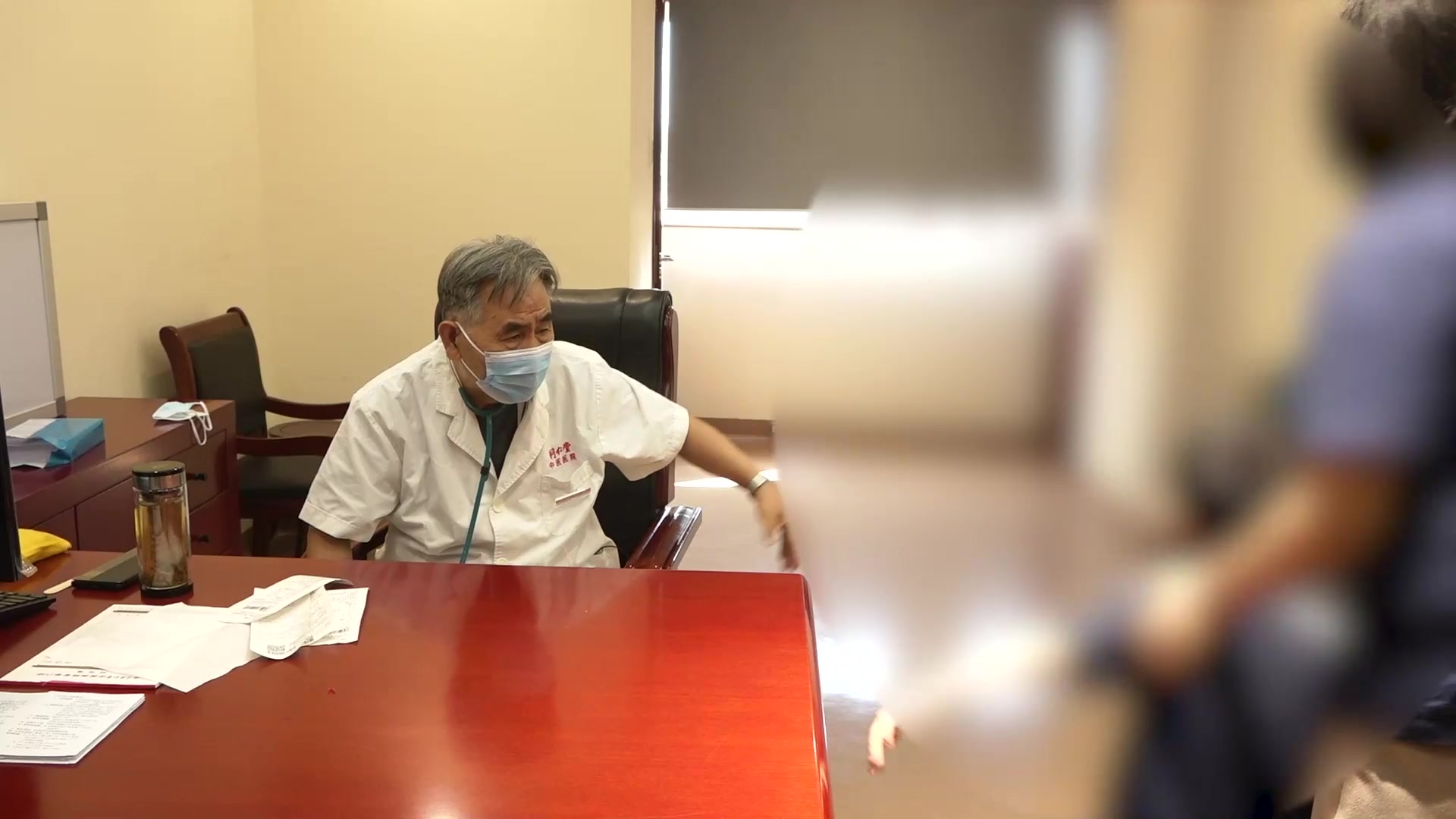 脾虚湿蕴肠腑湿热：4岁男童腹泻低热伴过敏的健脾清肠法